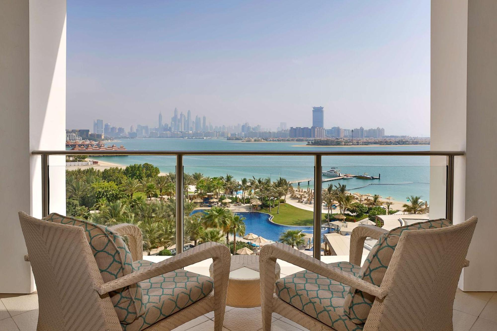 Deluxe Queen Room Two Queen Beds Palm Sea View