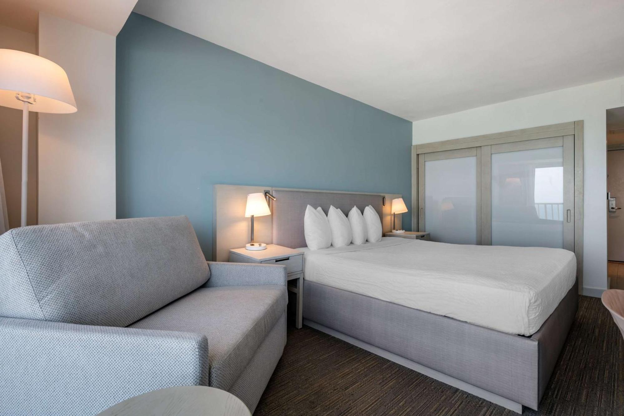King Room Sofa Bed Blue Tower
