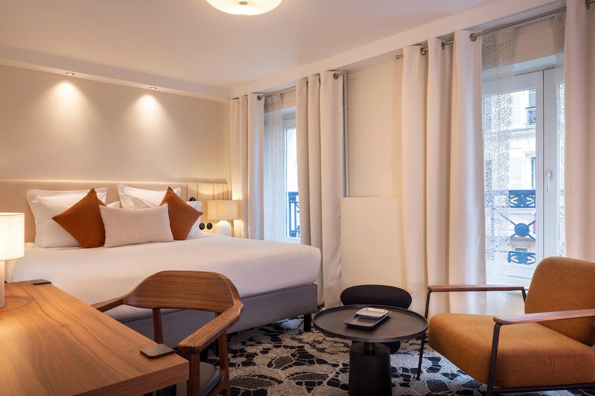 Deluxe Double or Twin Room