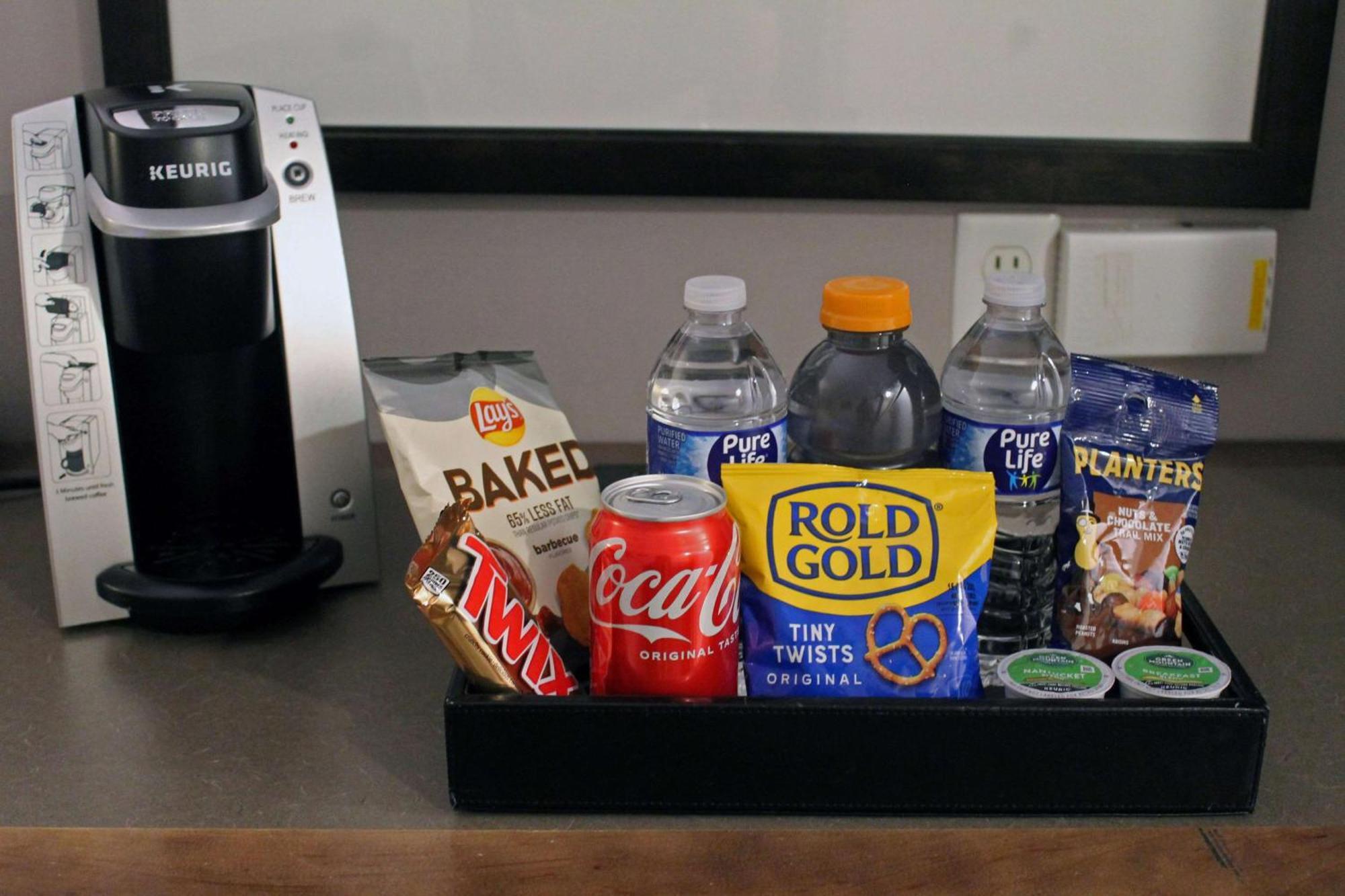 Premium Room with Two Double Beds,1548875869:JPEG