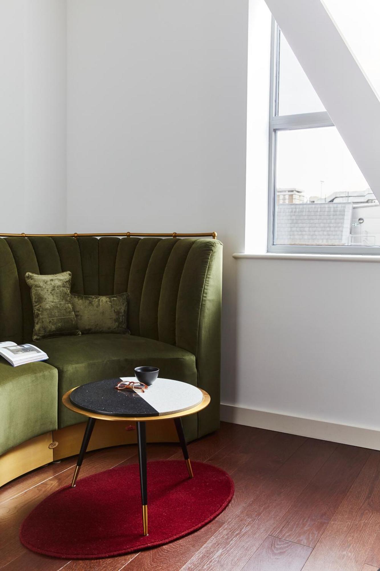 Standard Queen Room Disability Access