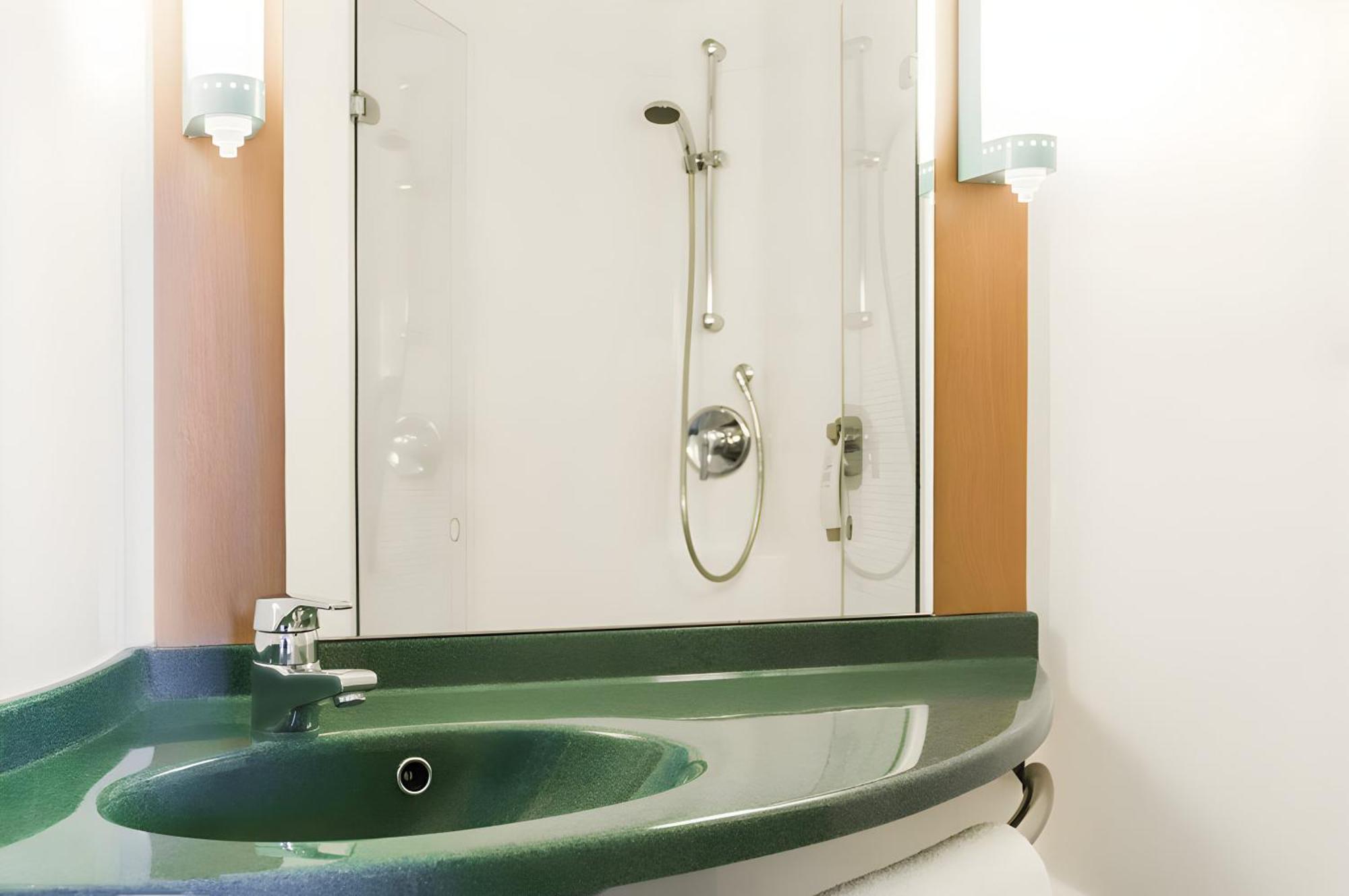 Double Room,1704888654:JPEG