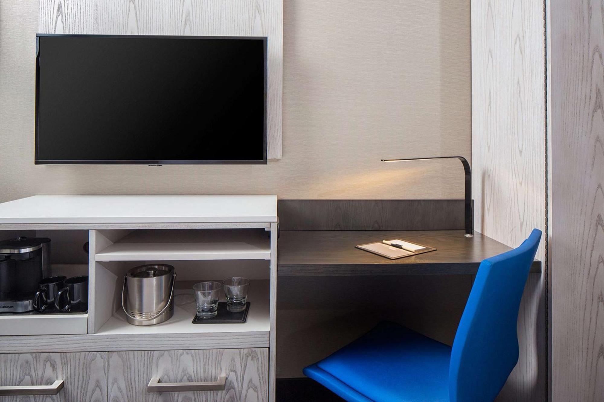 Standard King Room,1551518113:JPEG