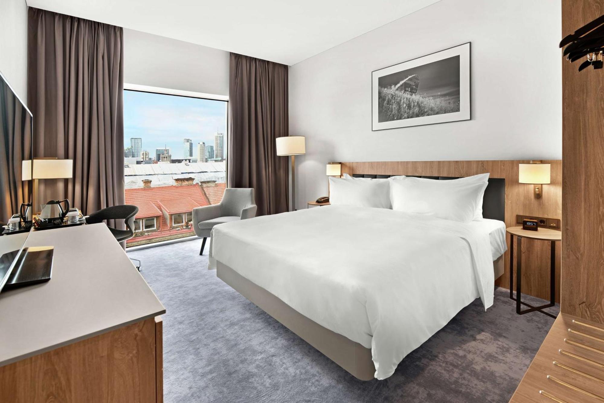 King Room,1552466146:JPEG