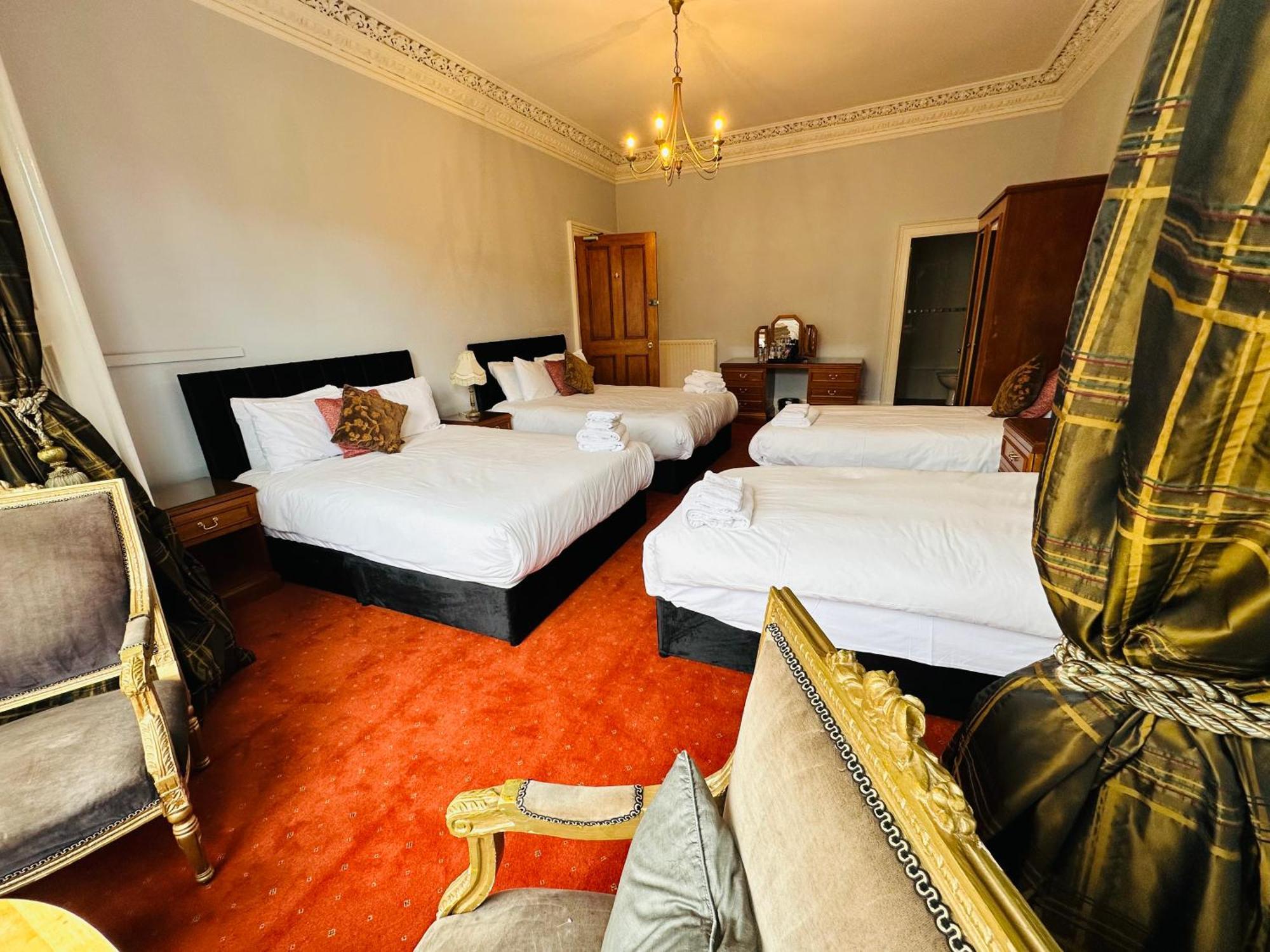 Deluxe Family Suite,1553087908:JPEG