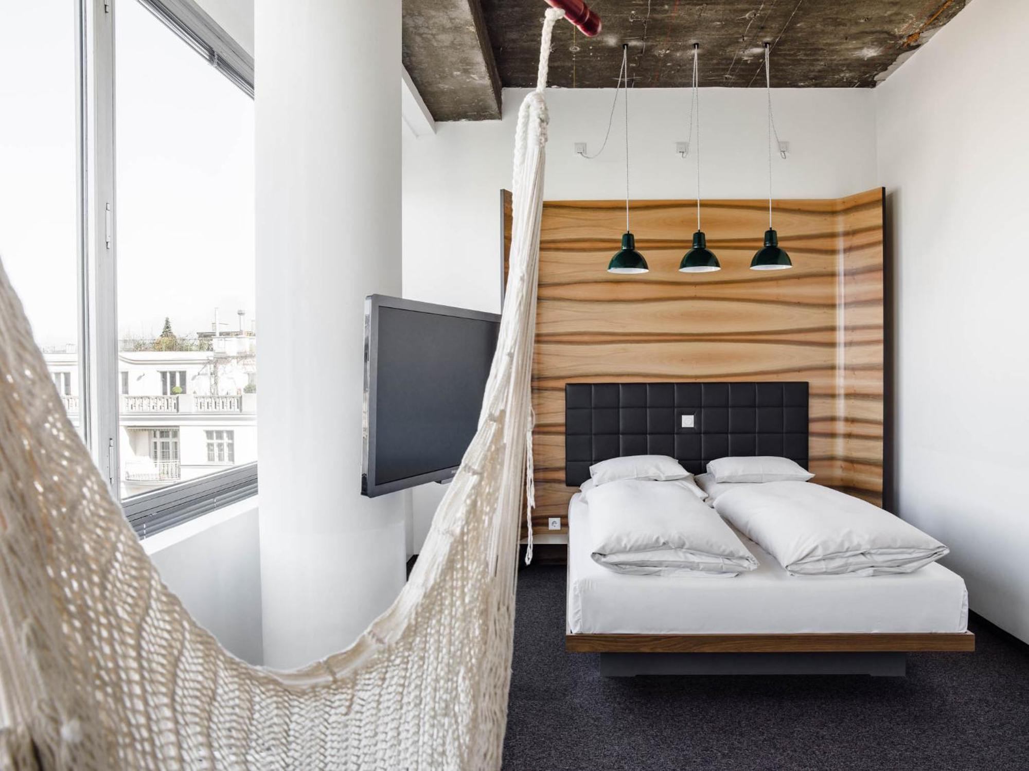 Hammock Room