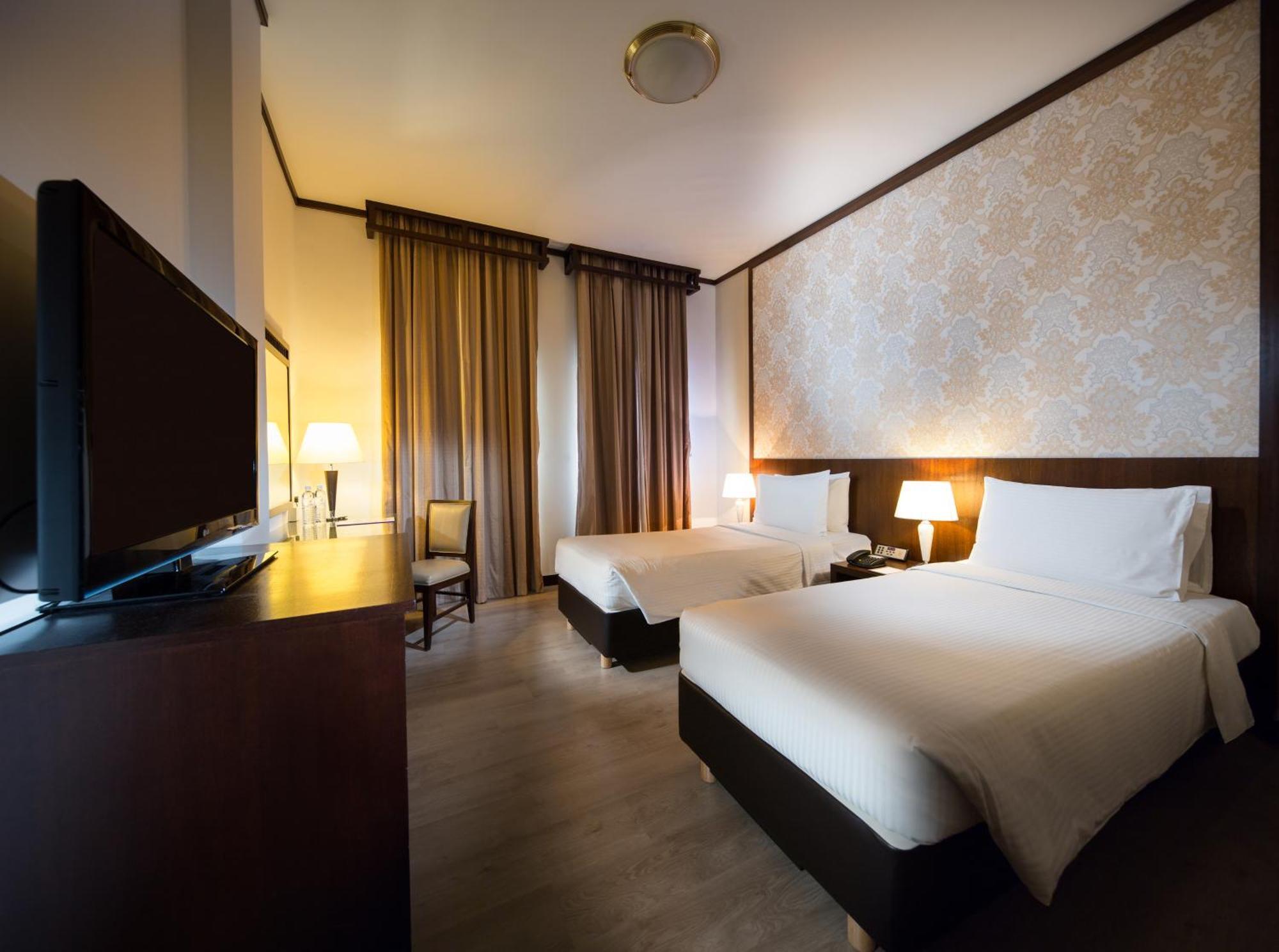 Premier Room
