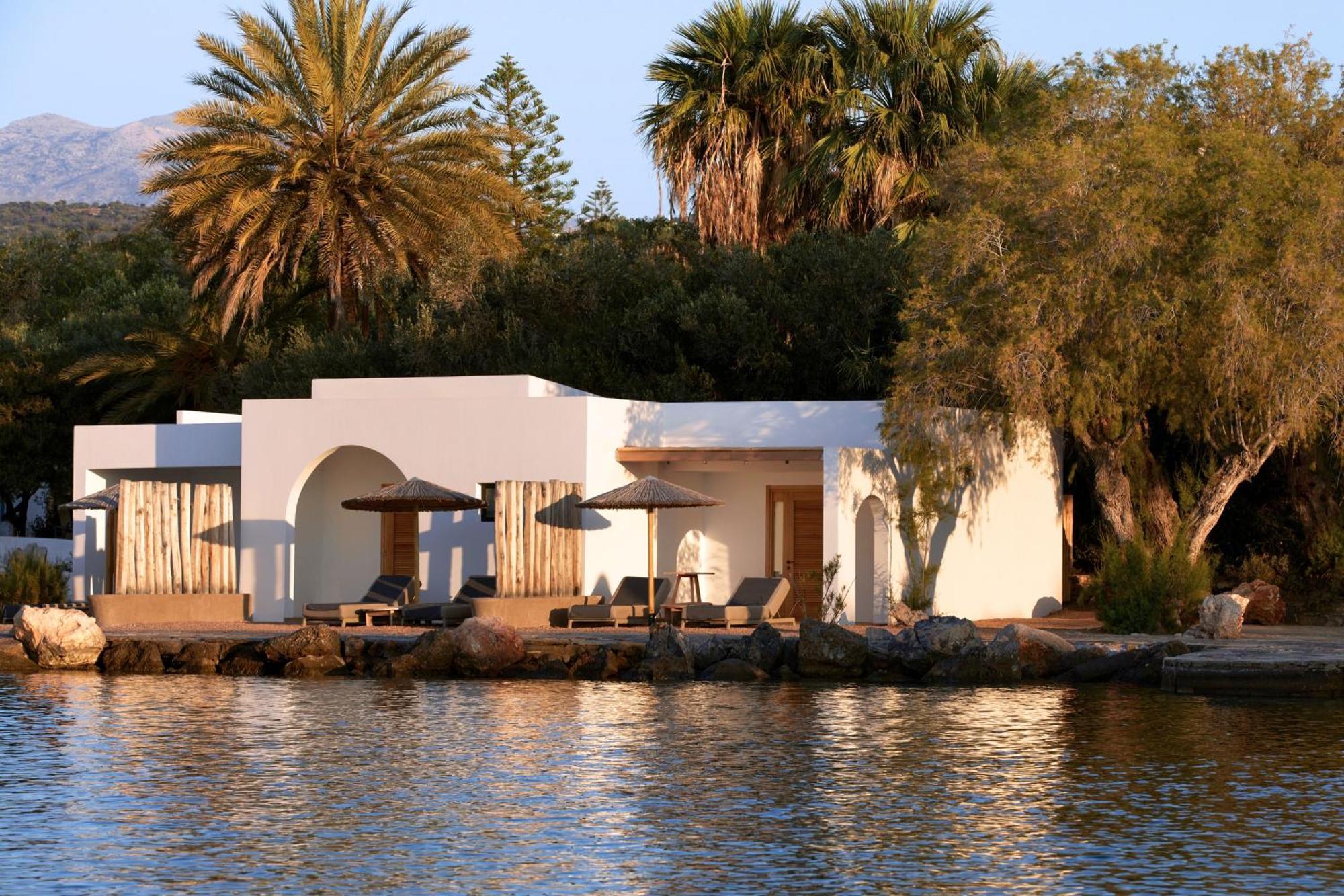 Bungalow ved strandpromenaden