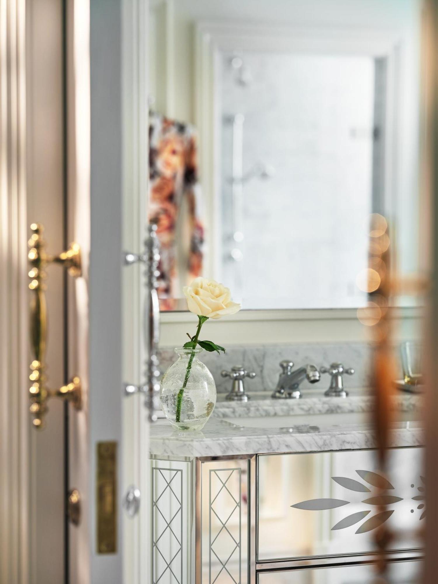 Belgravia Suite