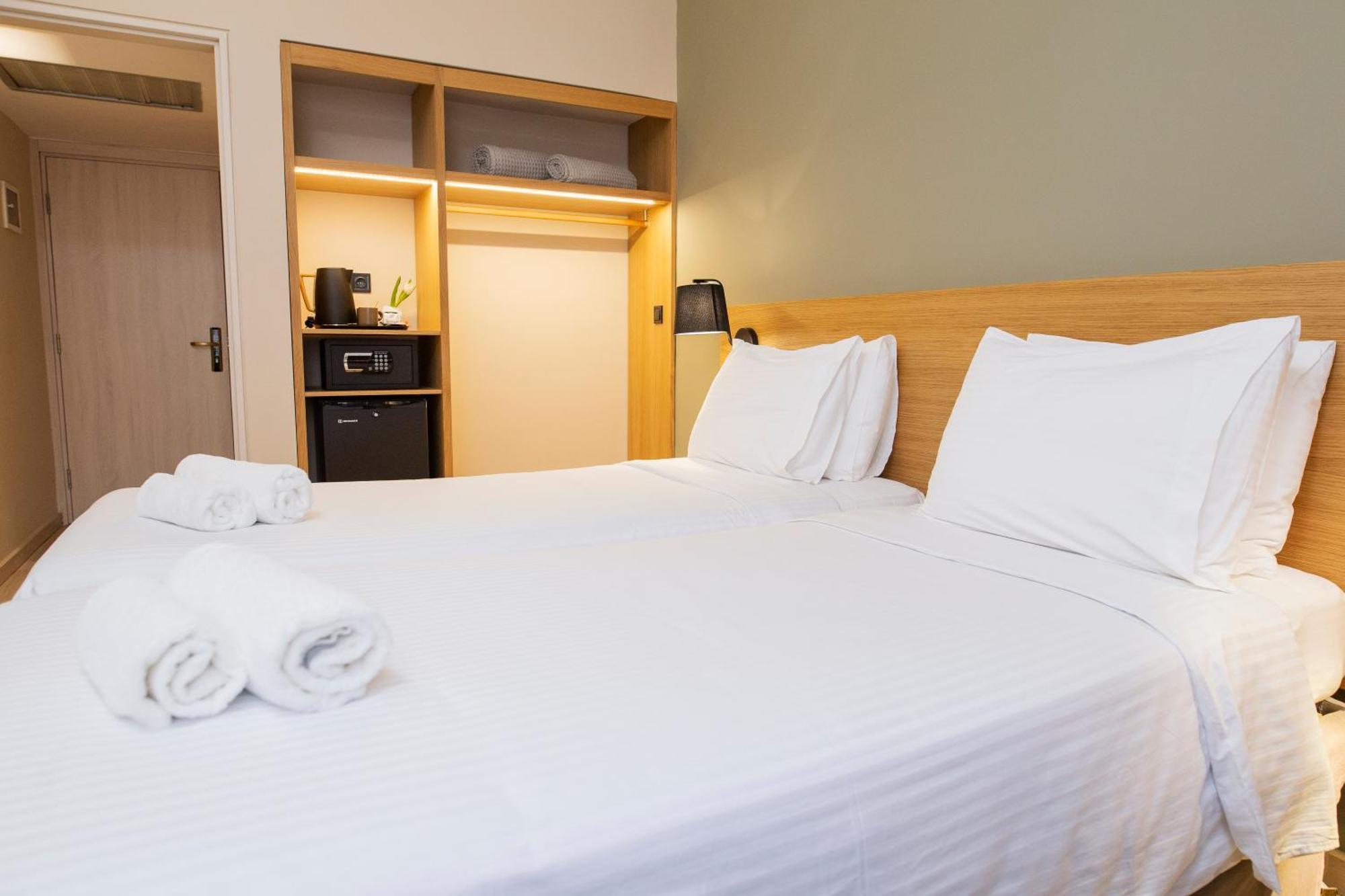 Twin Room Acropolis view