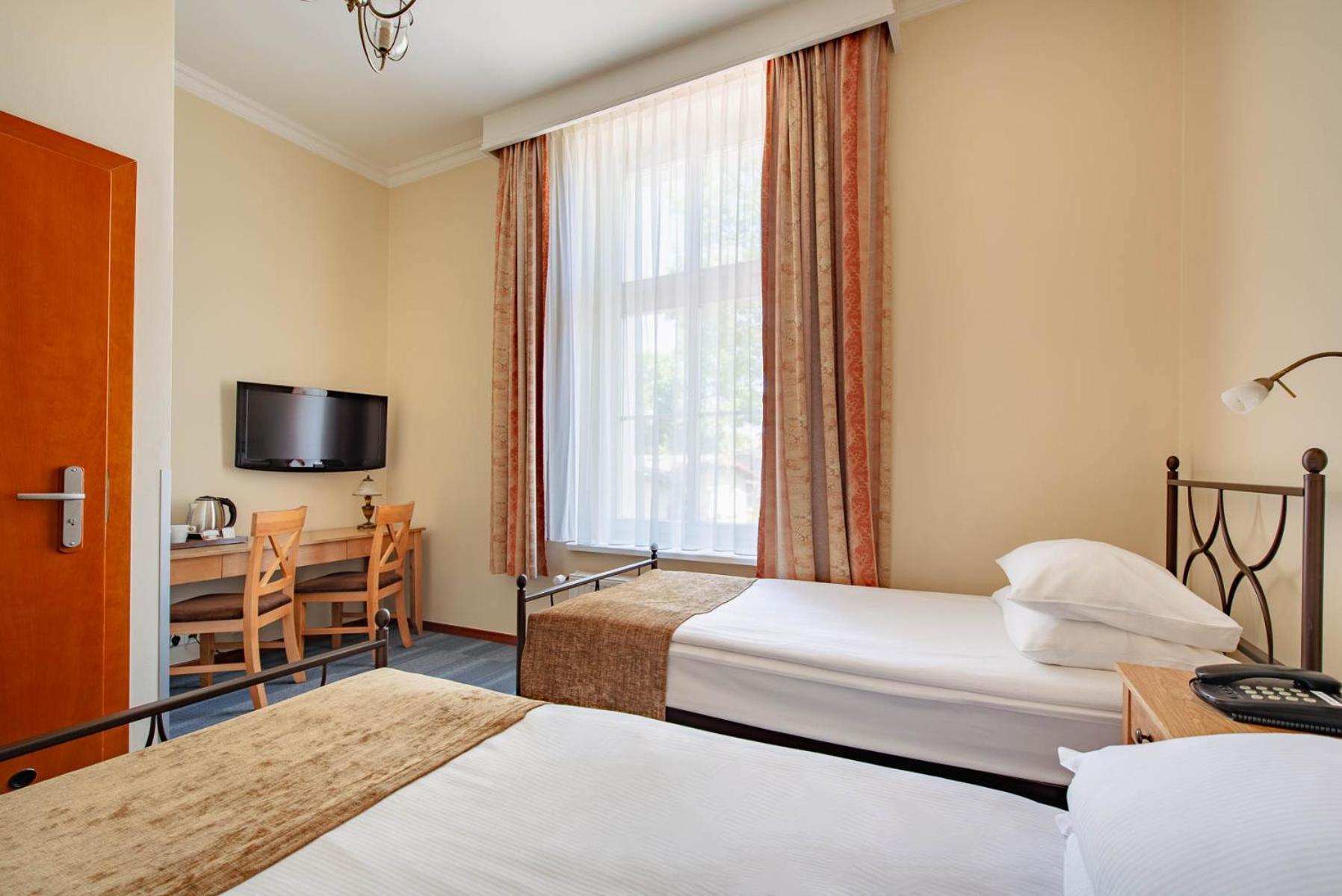 Standard Double Room,1742580347:JPEG