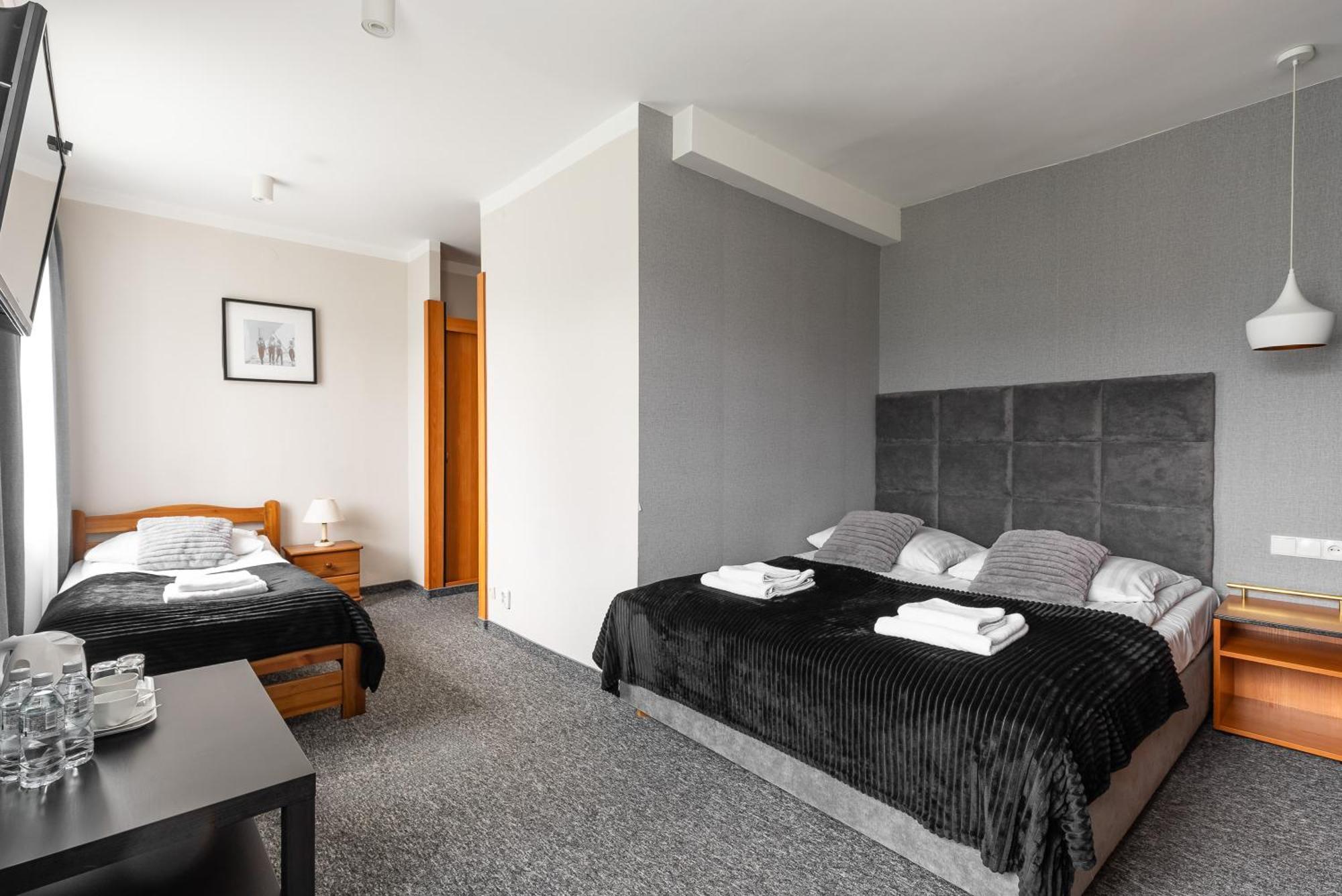 Comfort Triple Room Shower