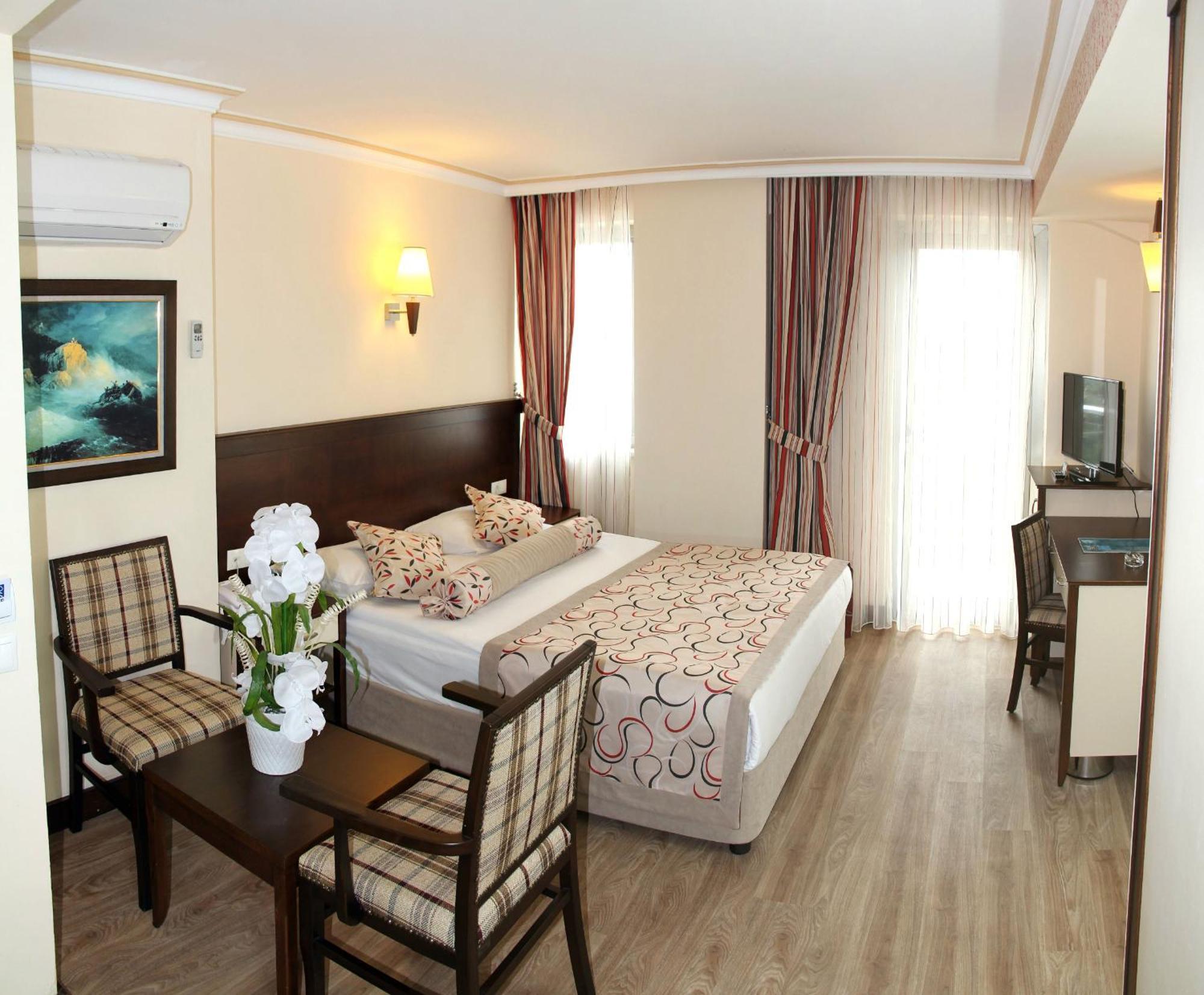 Double Room,1710652148:JPEG