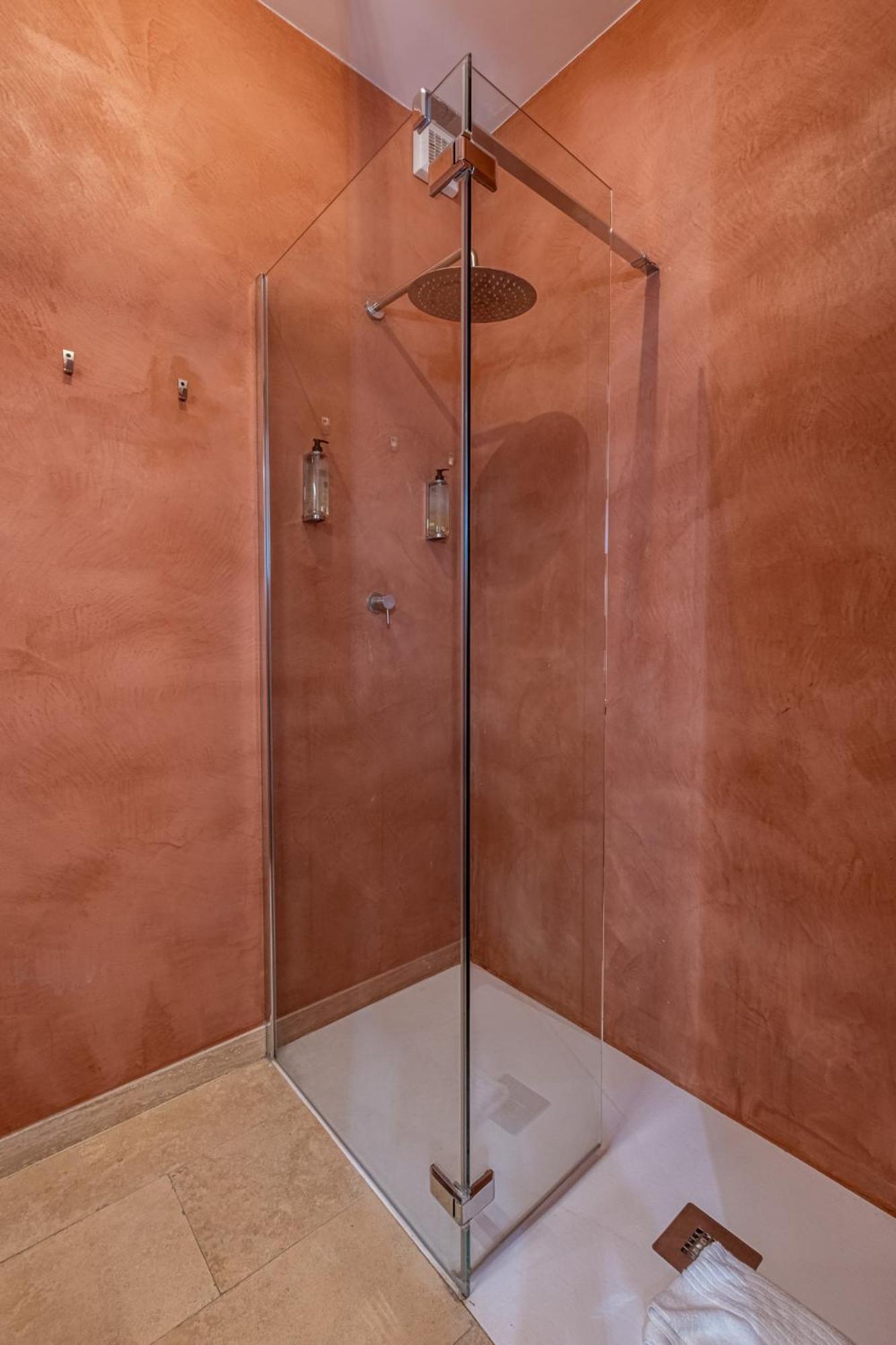 Luxury Quadruple Room,1557163342:JPEG