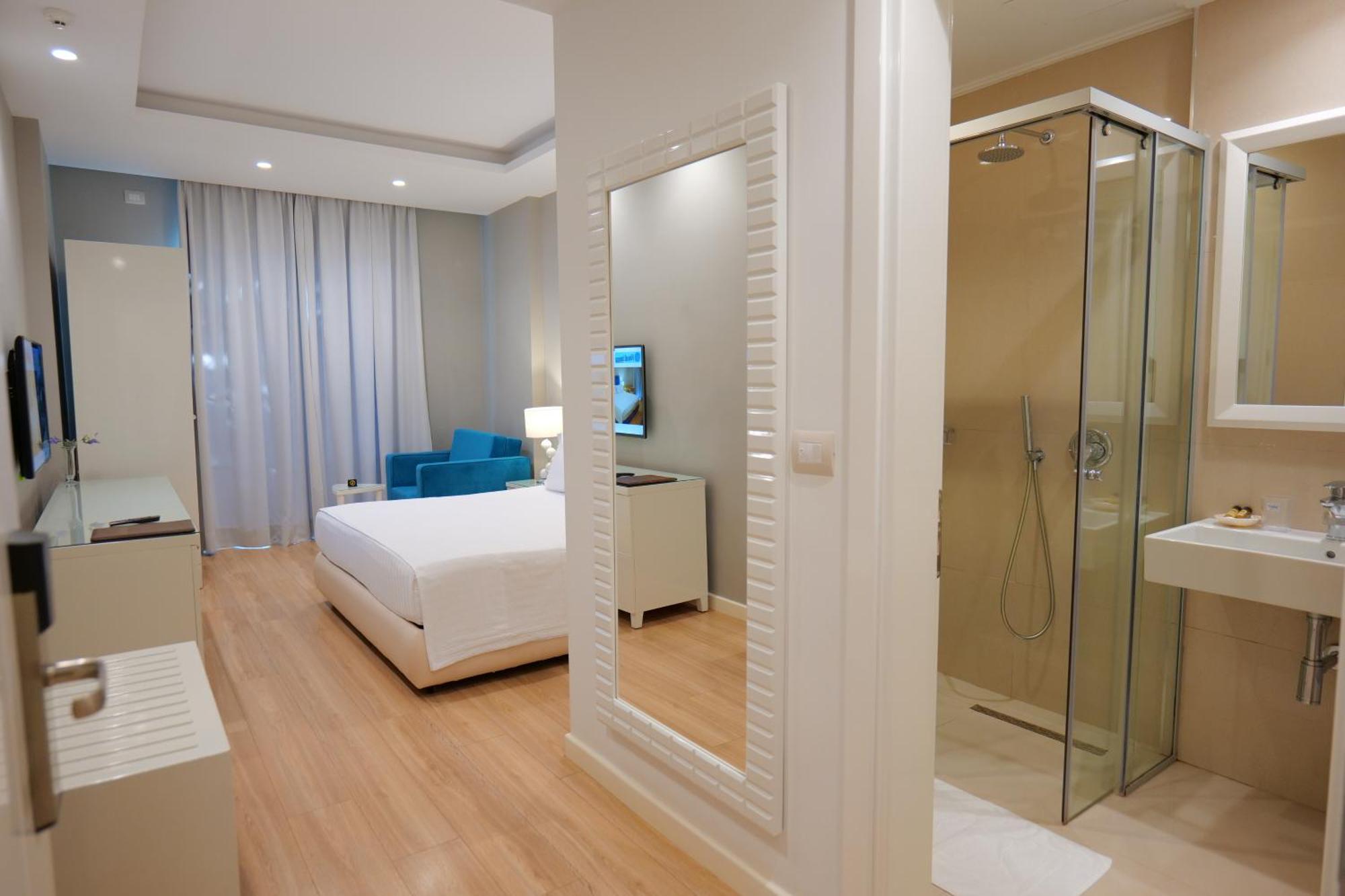 Double or Twin Room Balcony