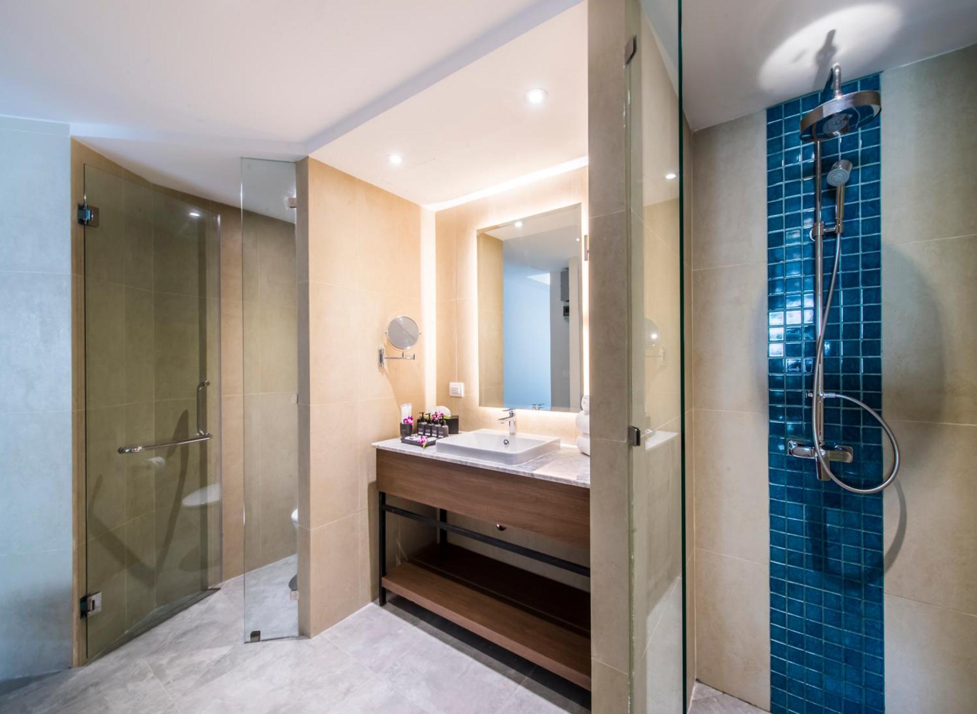 Deluxe Double or Twin Room with Balcony,1437700213:JPEG