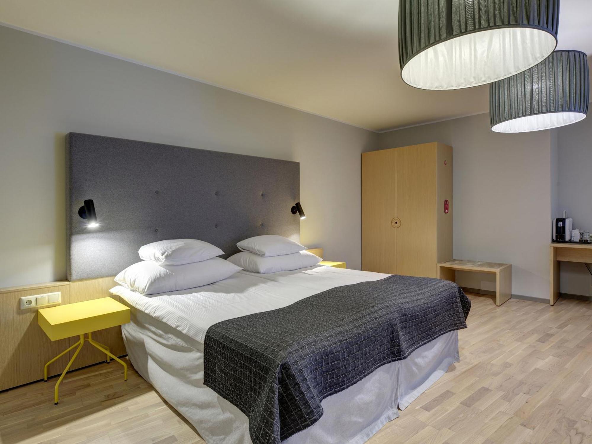 Family Room,1563268405:JPEG