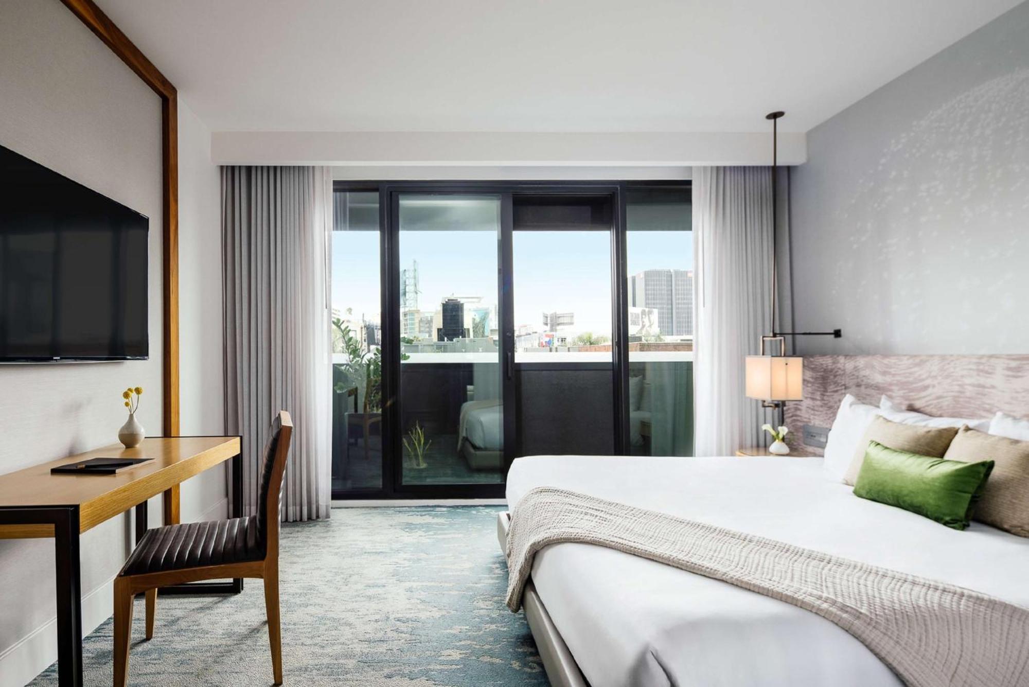 Silver King Room Balcony Sunset View