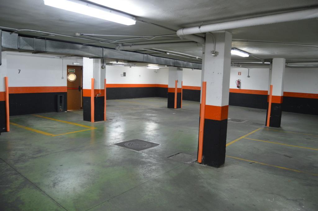 Double or Twin Room with Parking,642254814:JPEG