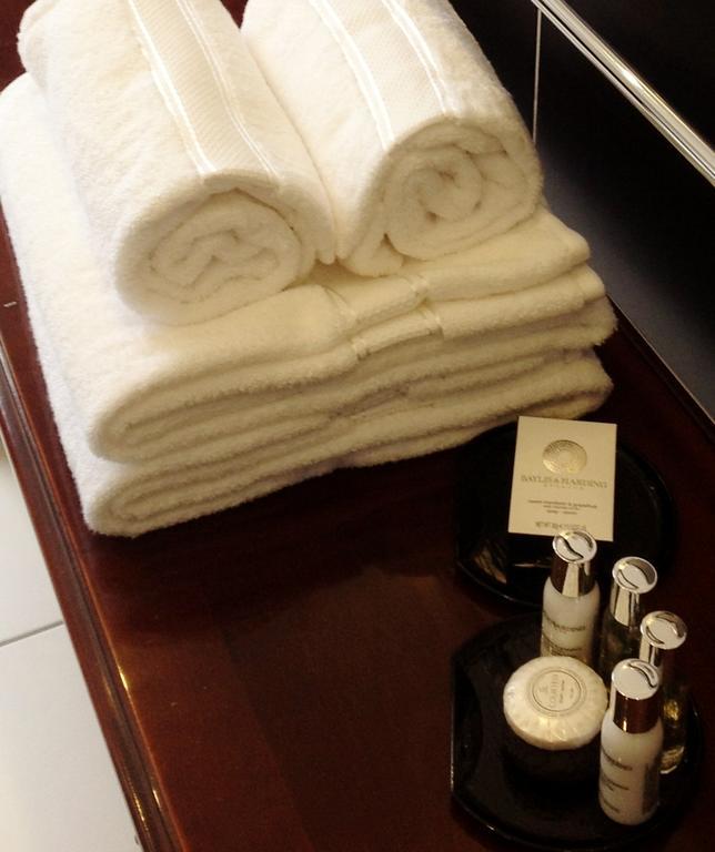Standard Single Room,156770472:JPEG