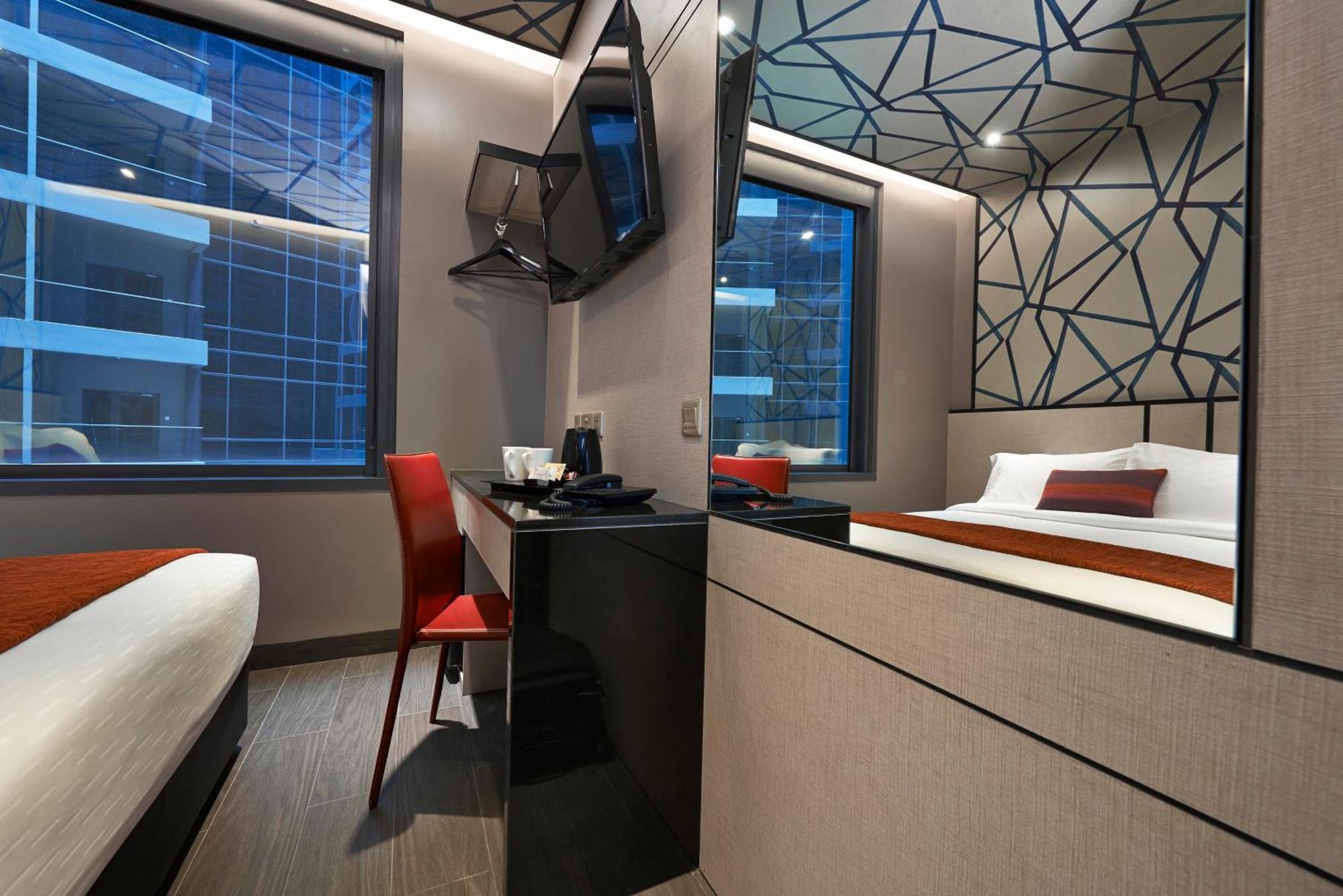 Superior Twin Room City View Halal Set