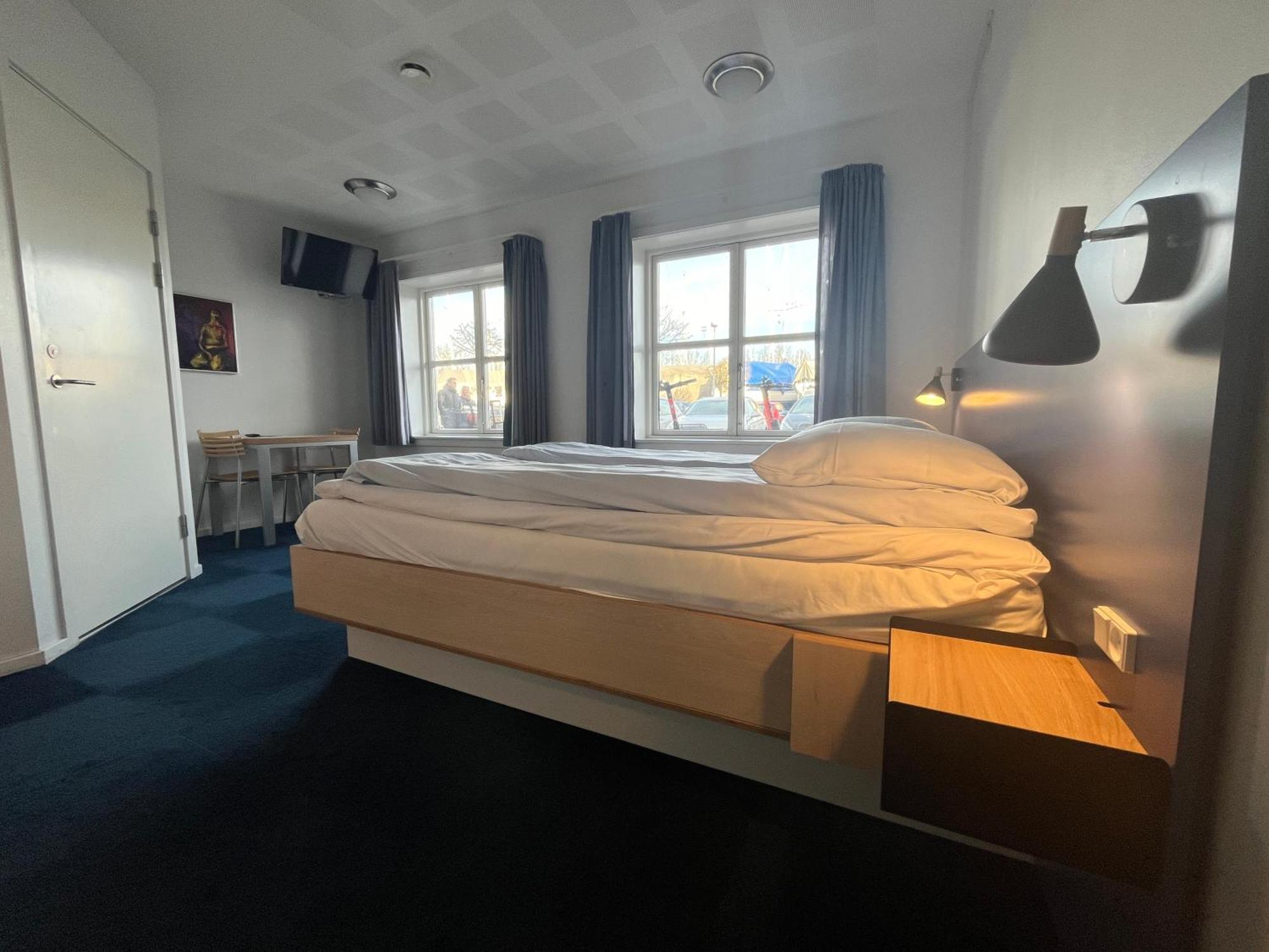 Double Room City Side,1571286137:JPEG