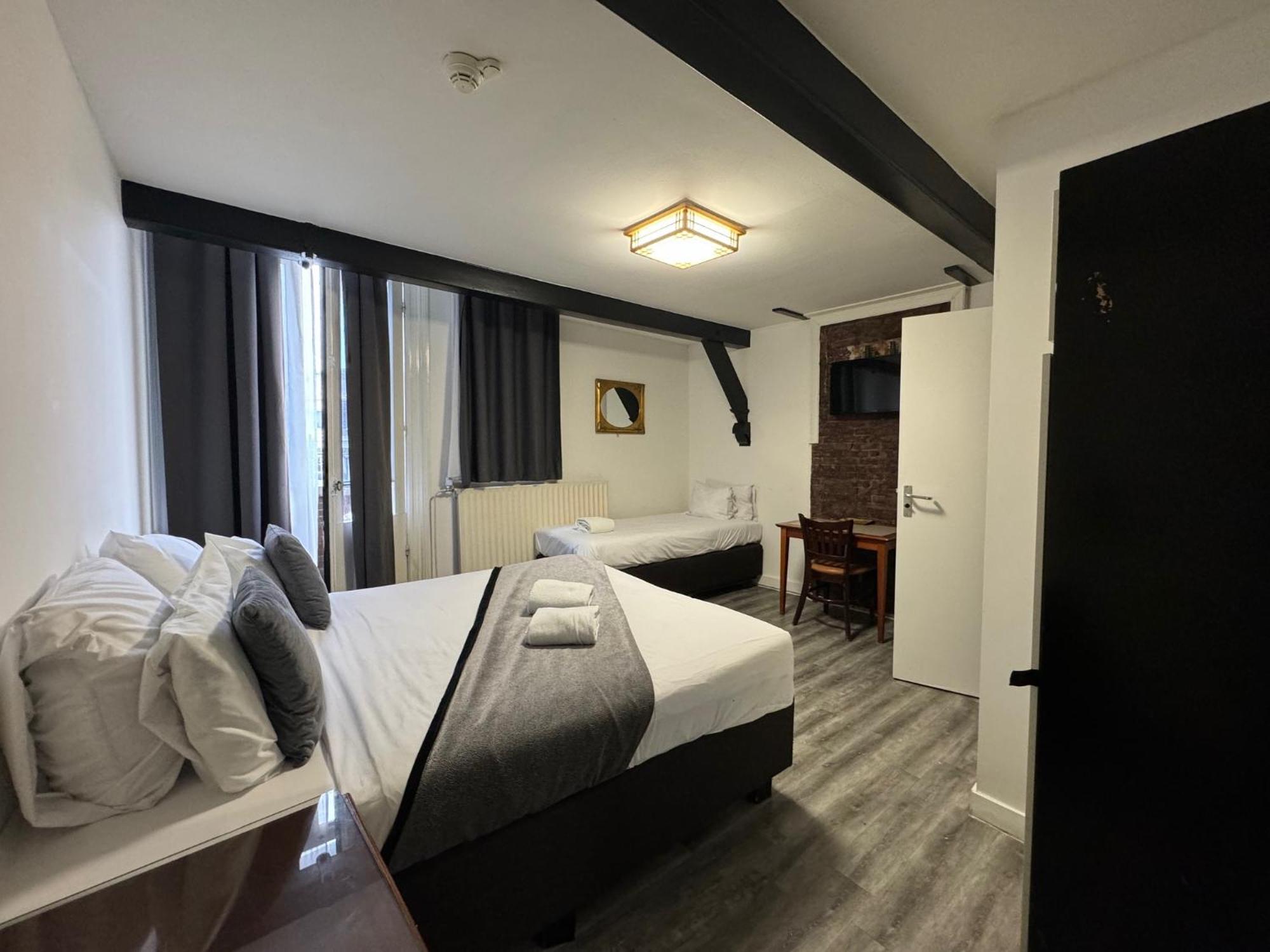 Triple Room Balcony