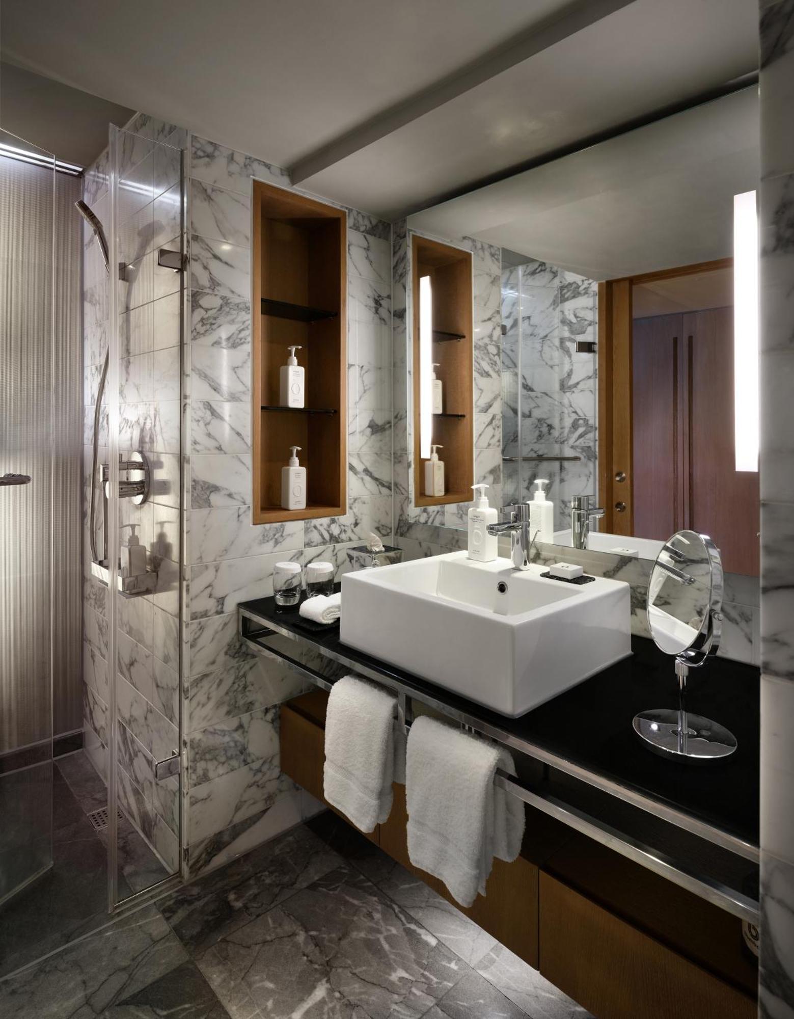 Premium Twin Room