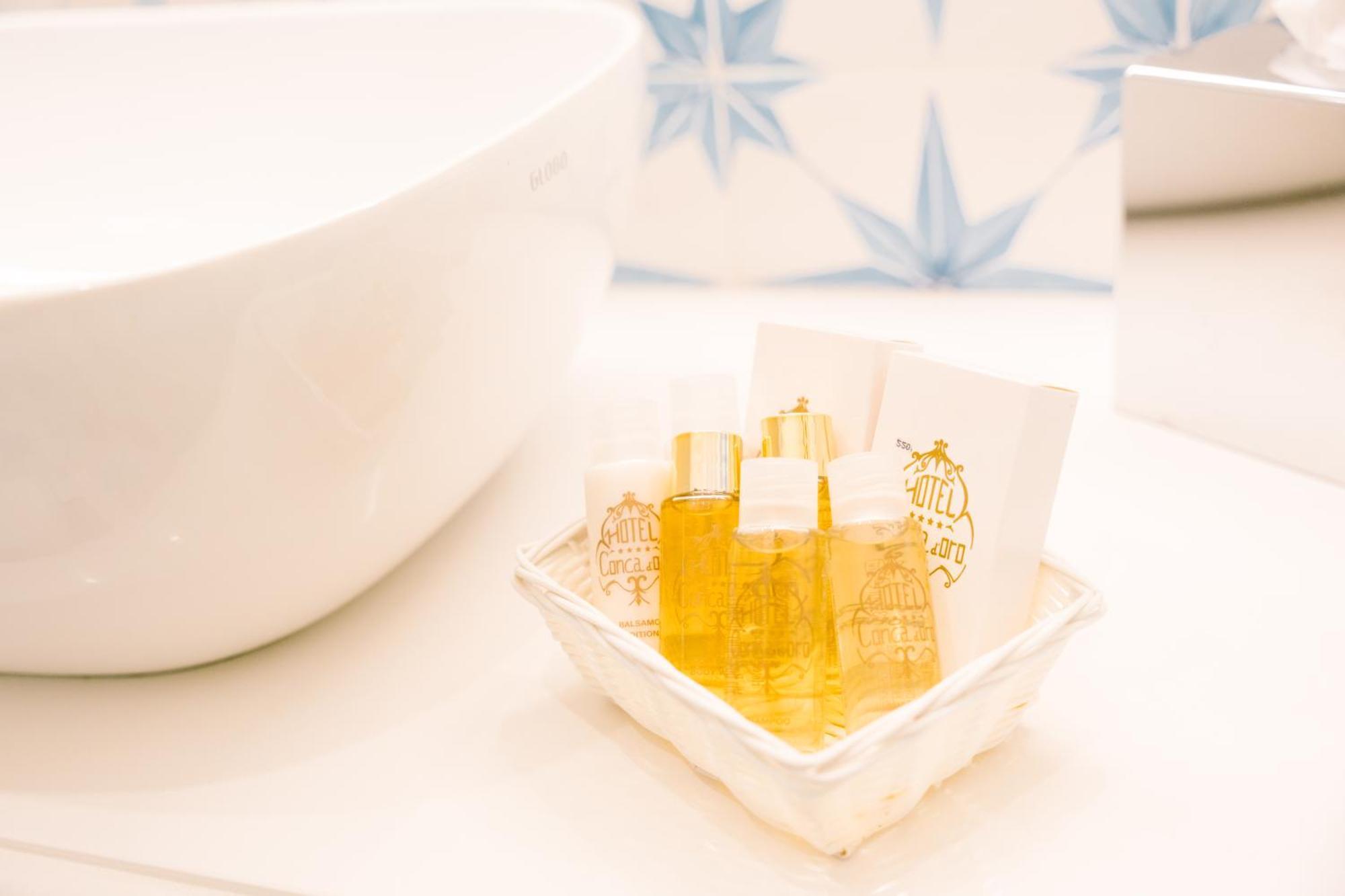 Standard Double Room with Sea View,1662392281:JPEG