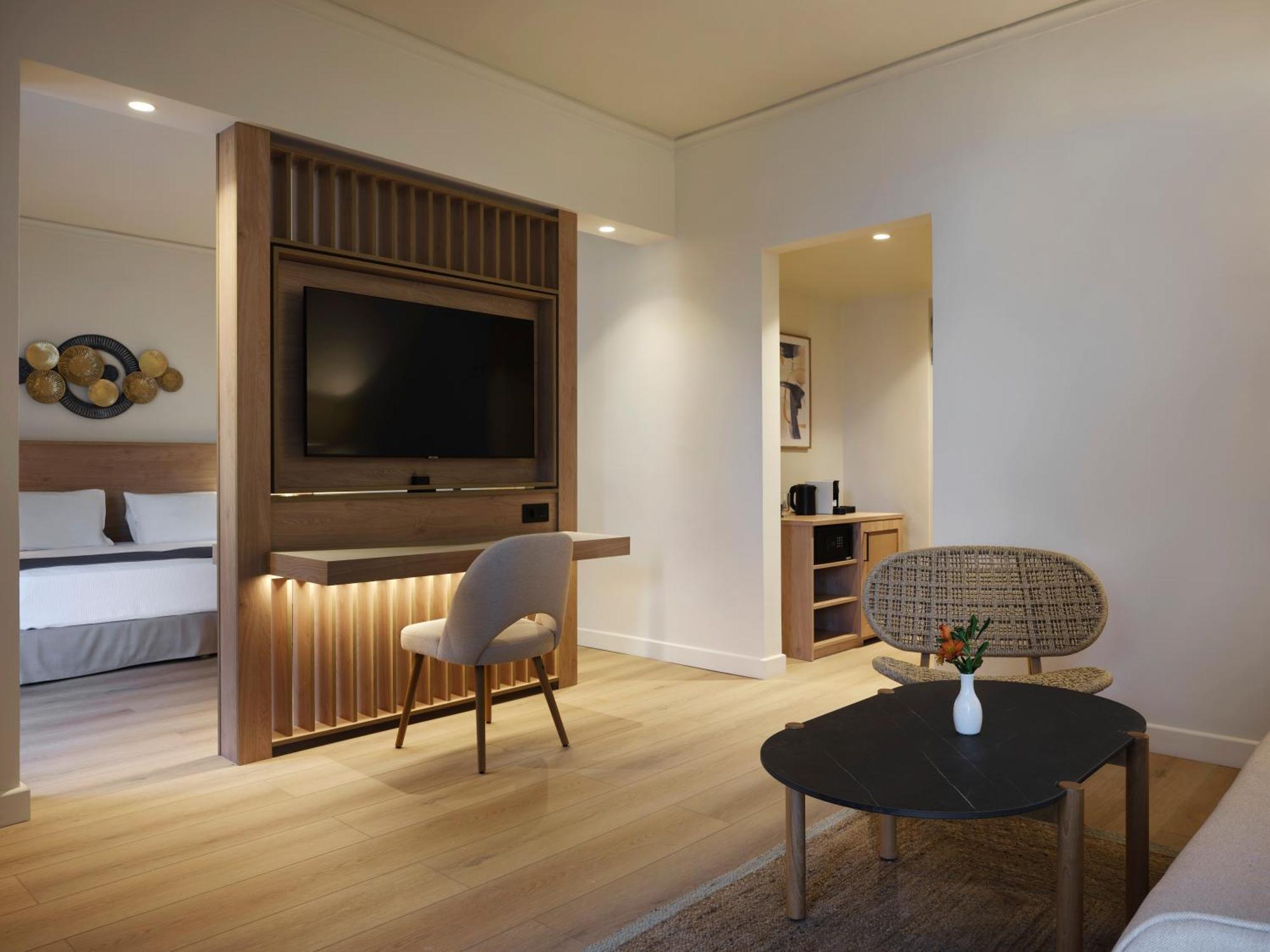 Family Suite Limited Sea View (Open Plan),1578367253:JPEG