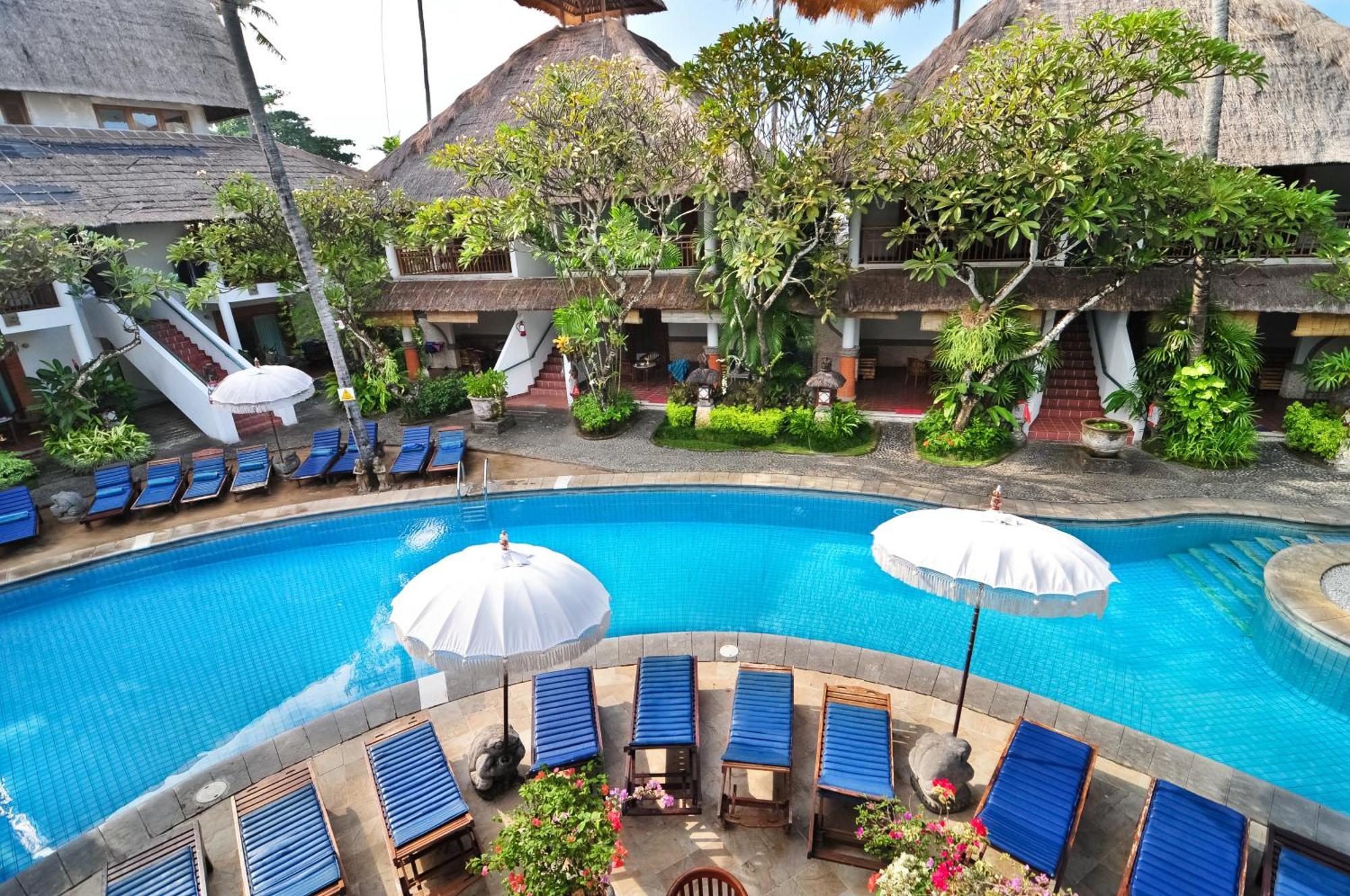 Deluxe Double or Twin Room Pool View