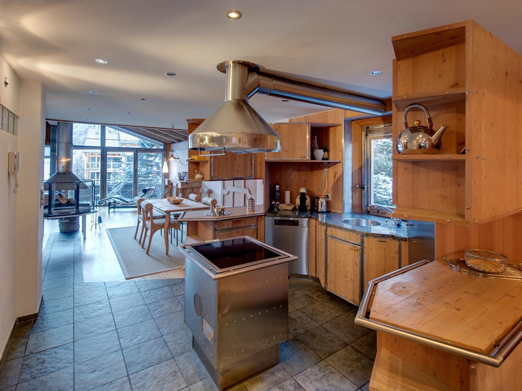 Superior Two-Bedroom Apartment Matterhorn View