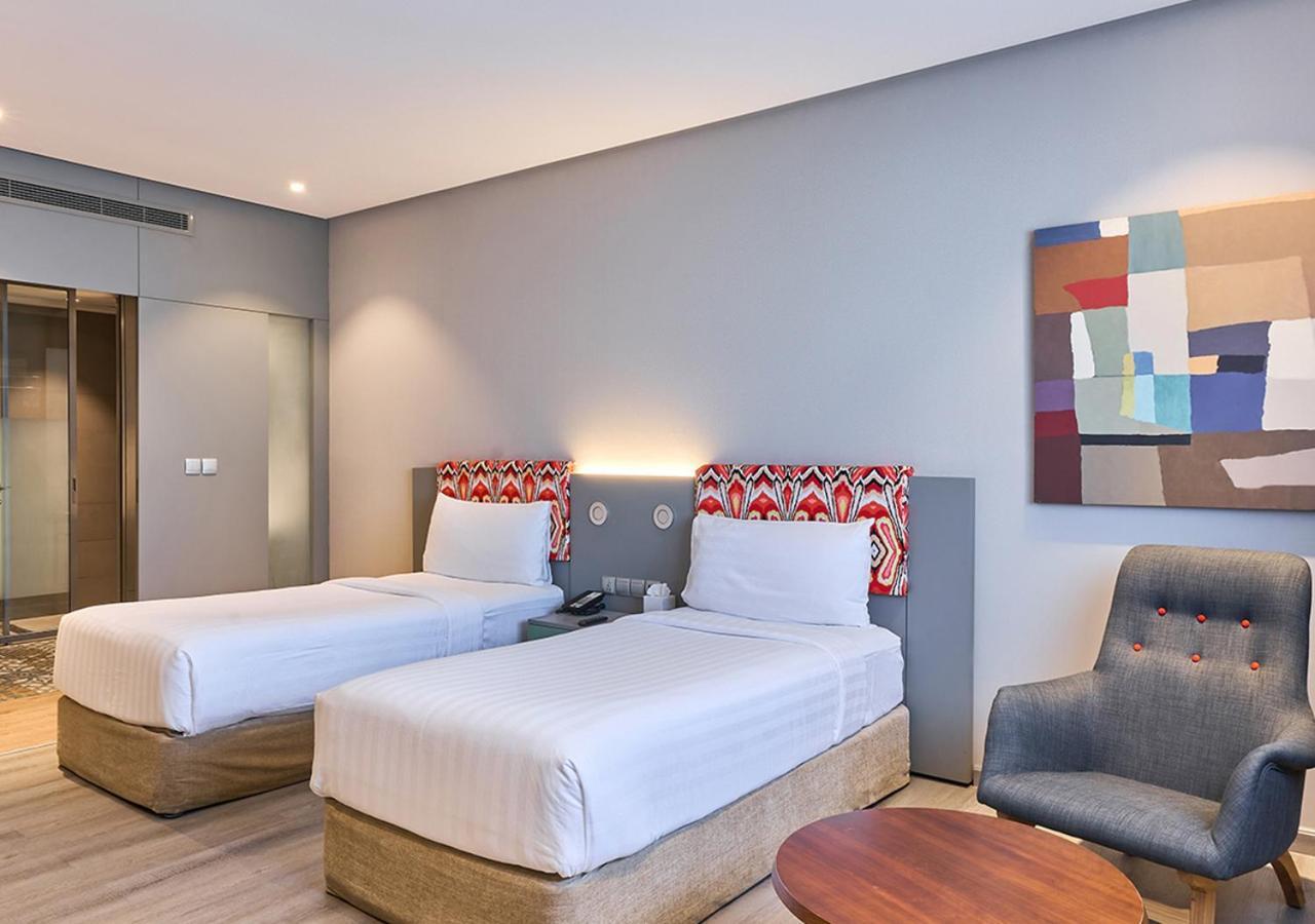 Standard Twin Room City Side