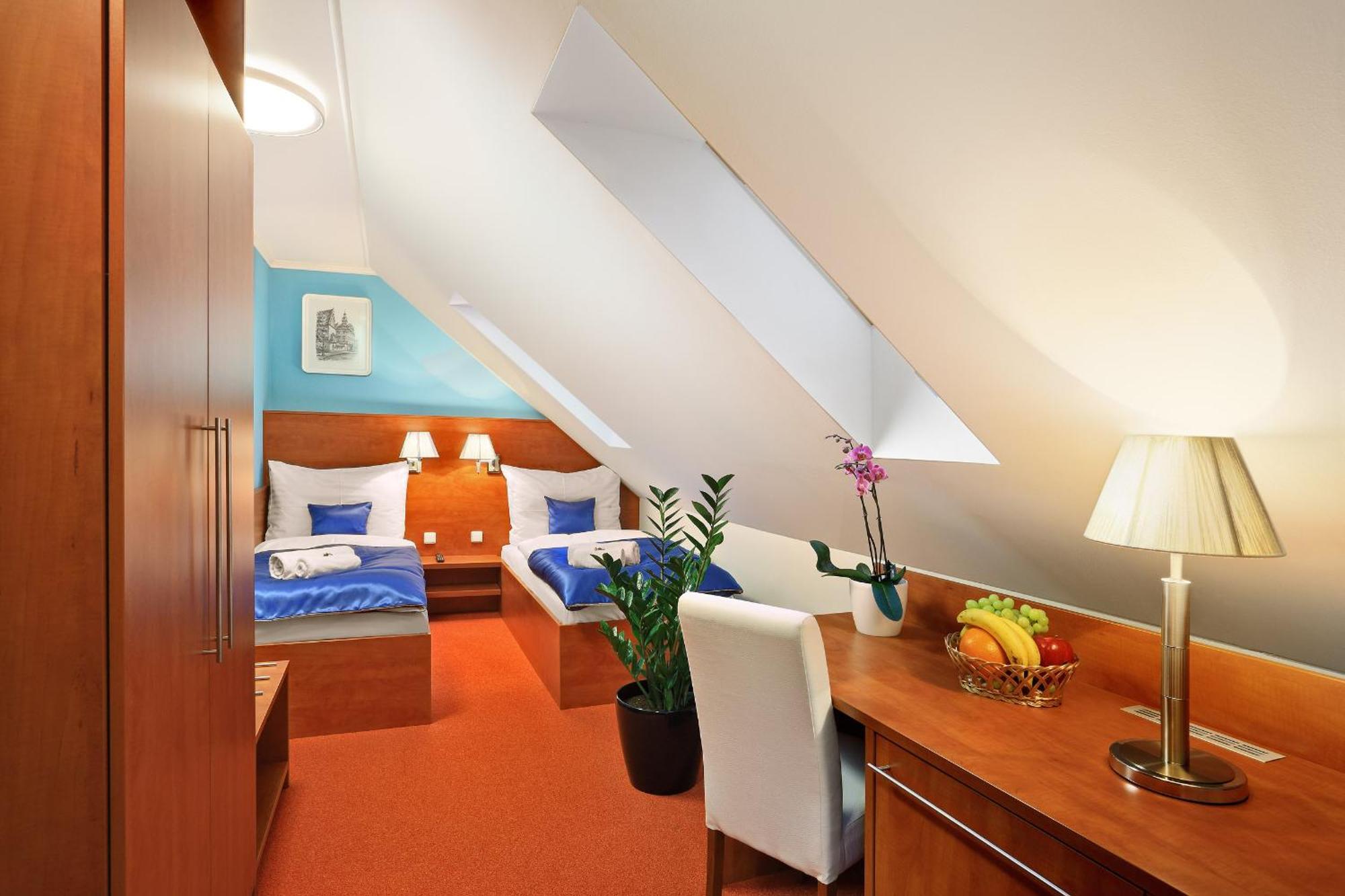 Economy Twin Room,1580577267:JPEG