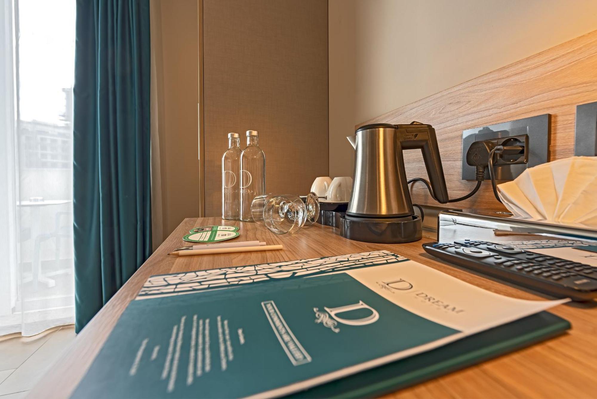 Deluxe Double or Twin Room Balcony