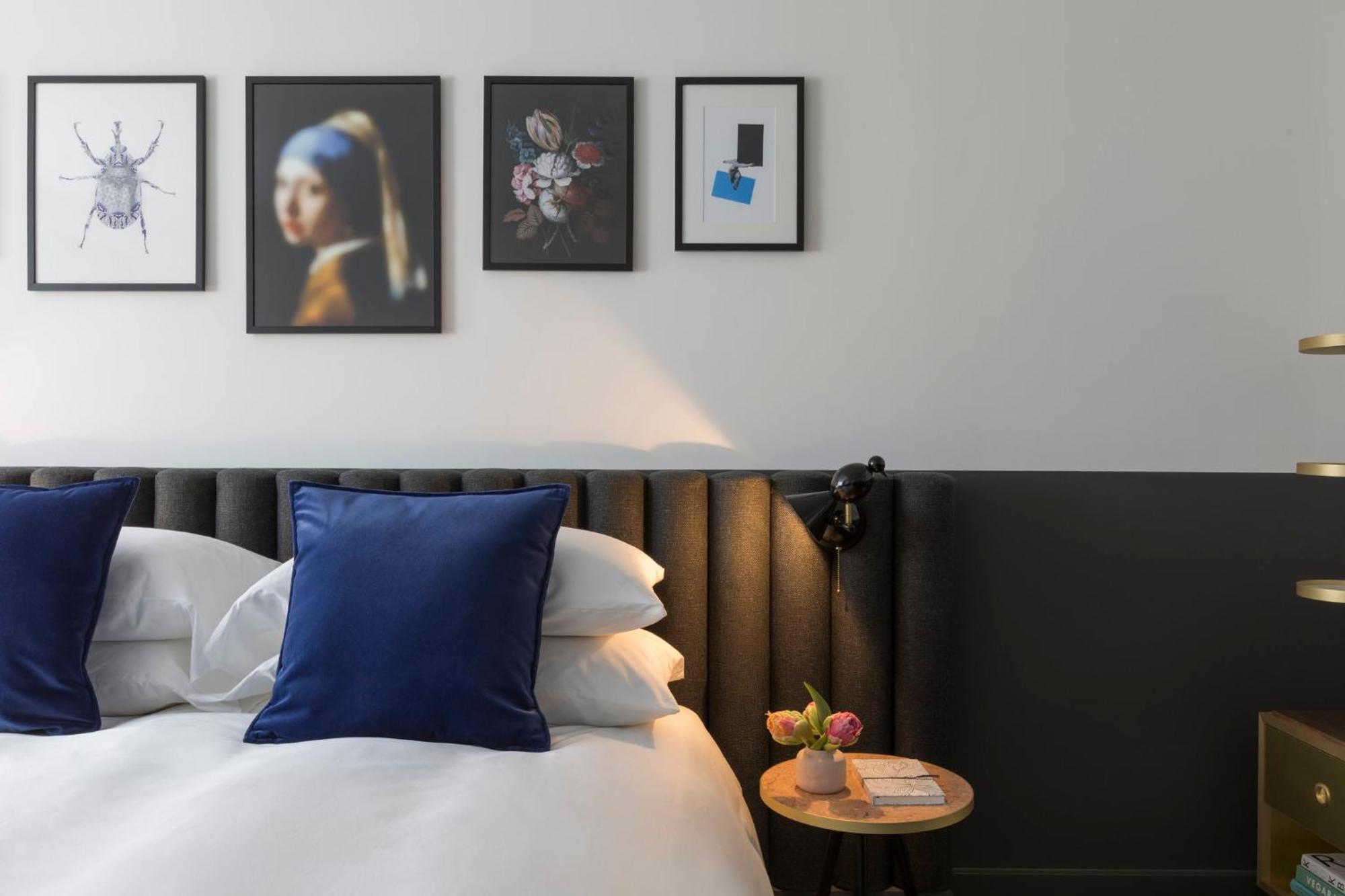 Premium King Room,1705714739:JPEG