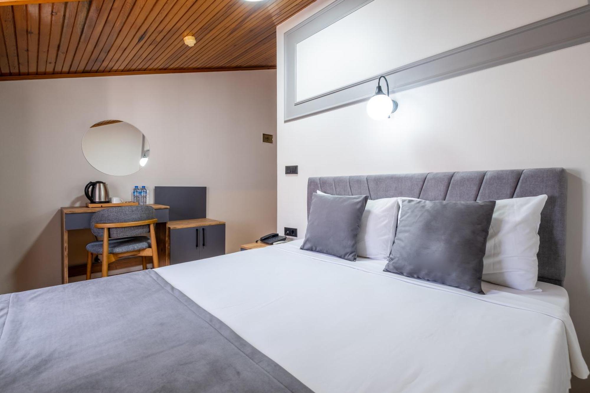 Budget Single Room,1587493654:JPEG