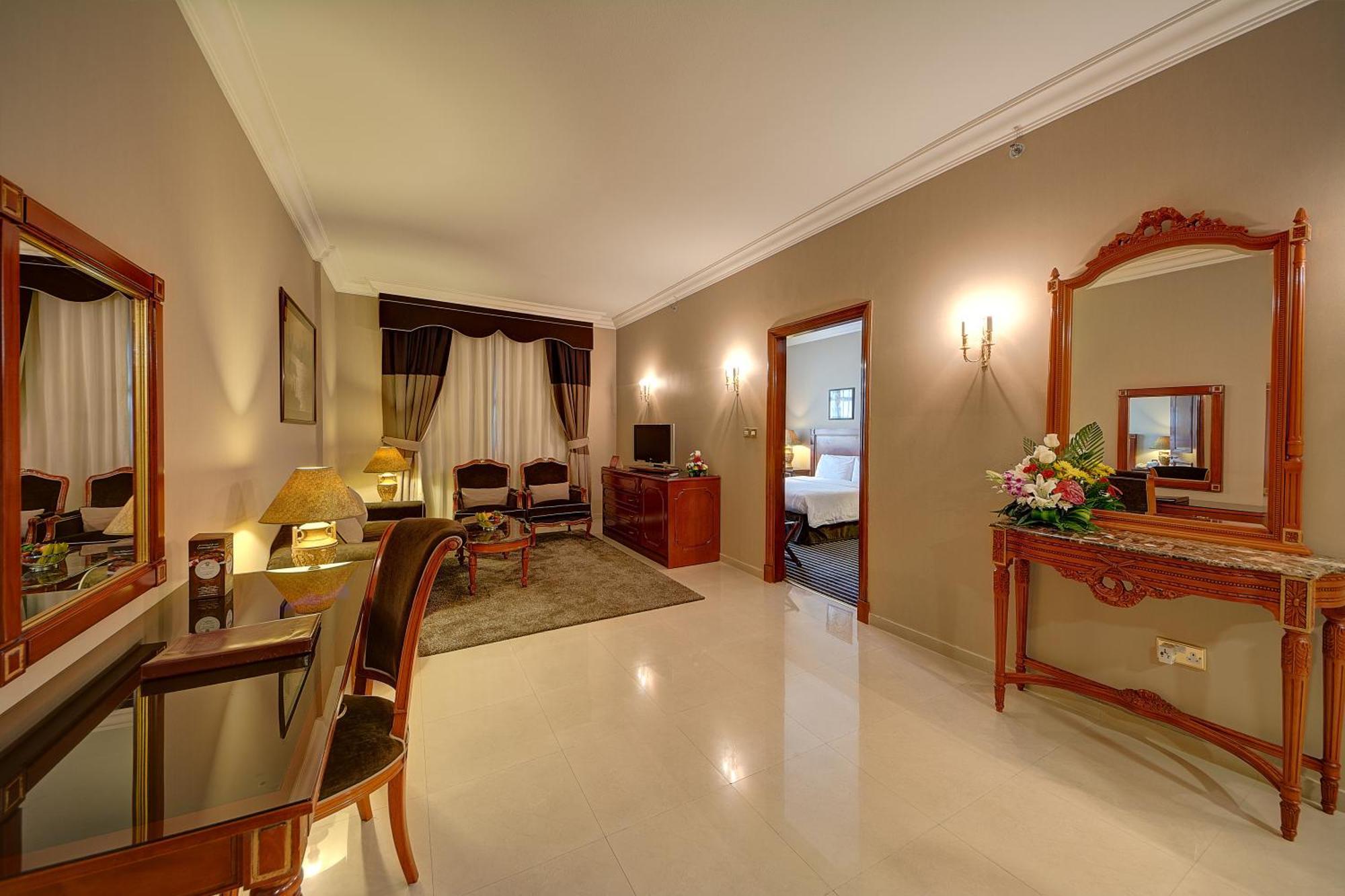 Deluxe Suite