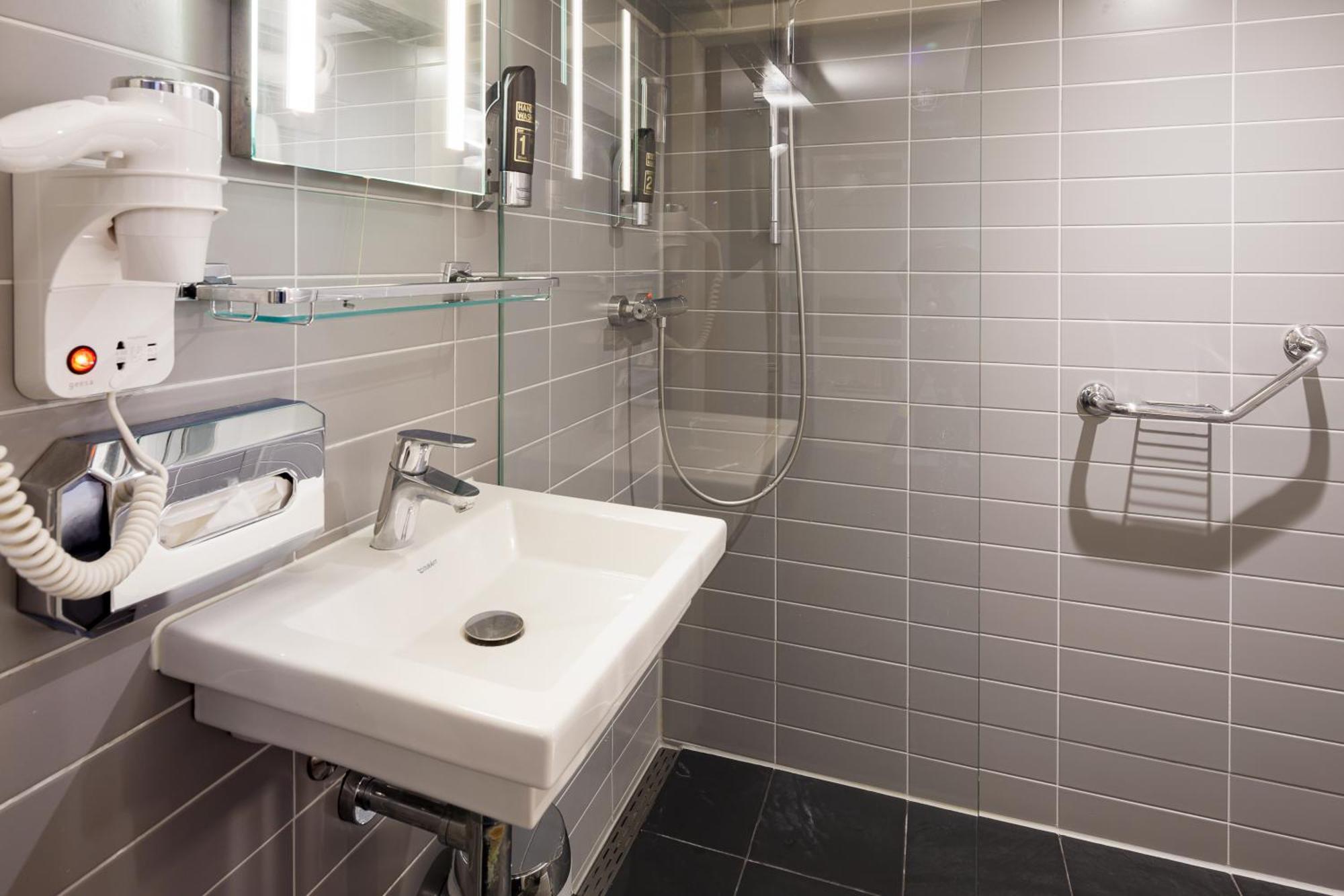 Small Double Room Canal View