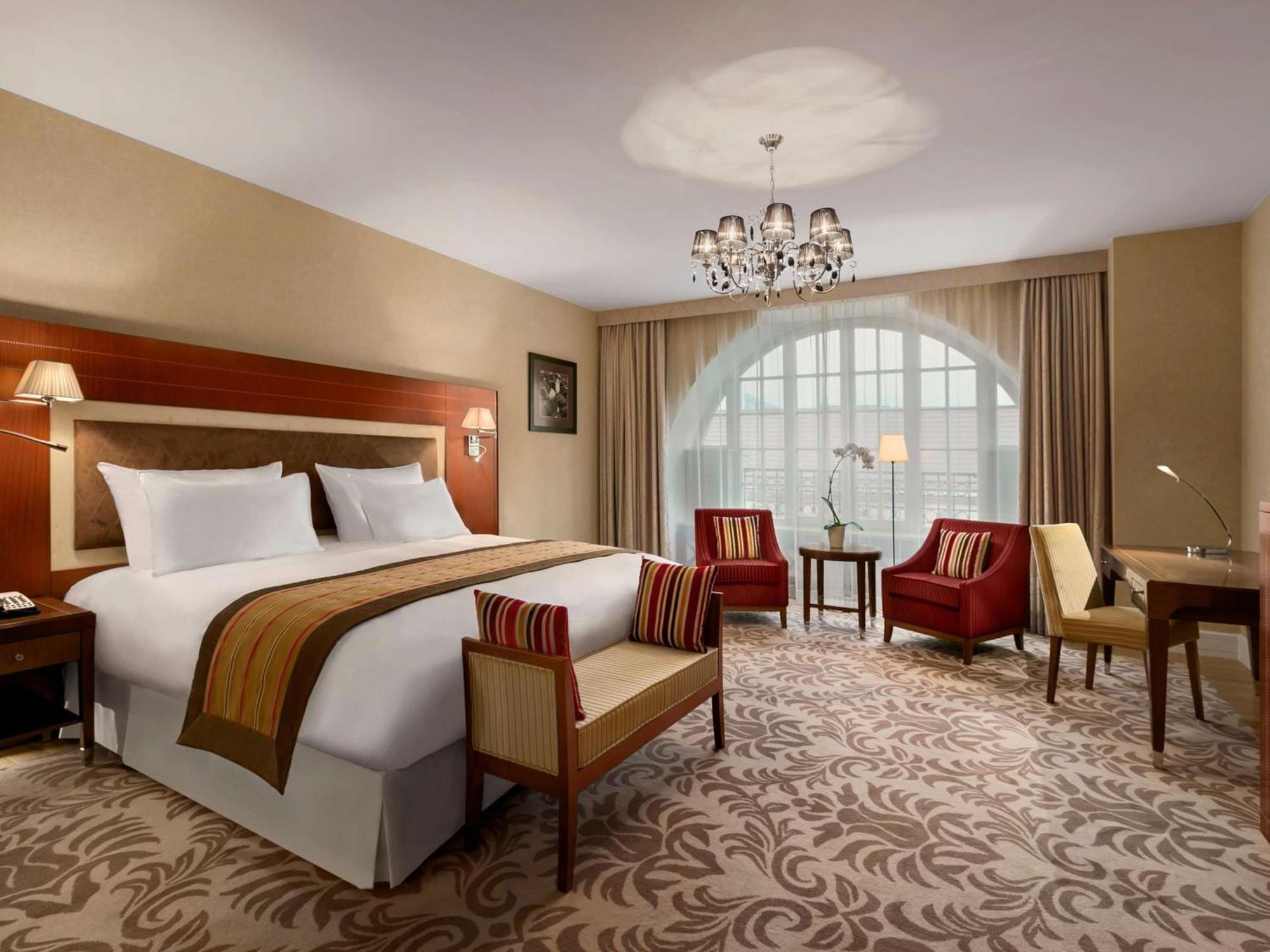 Deluxe King Room,1588133114:JPEG