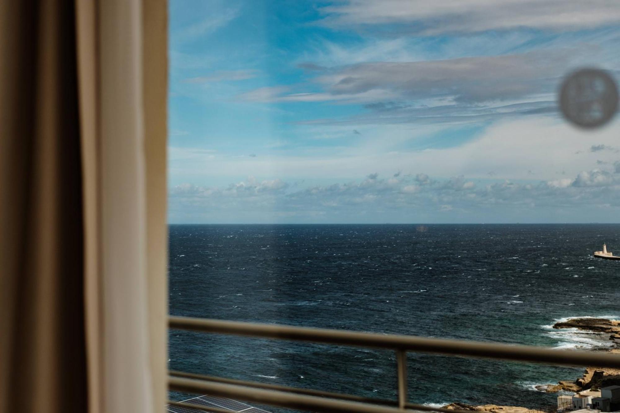 Signature Suite Sea View