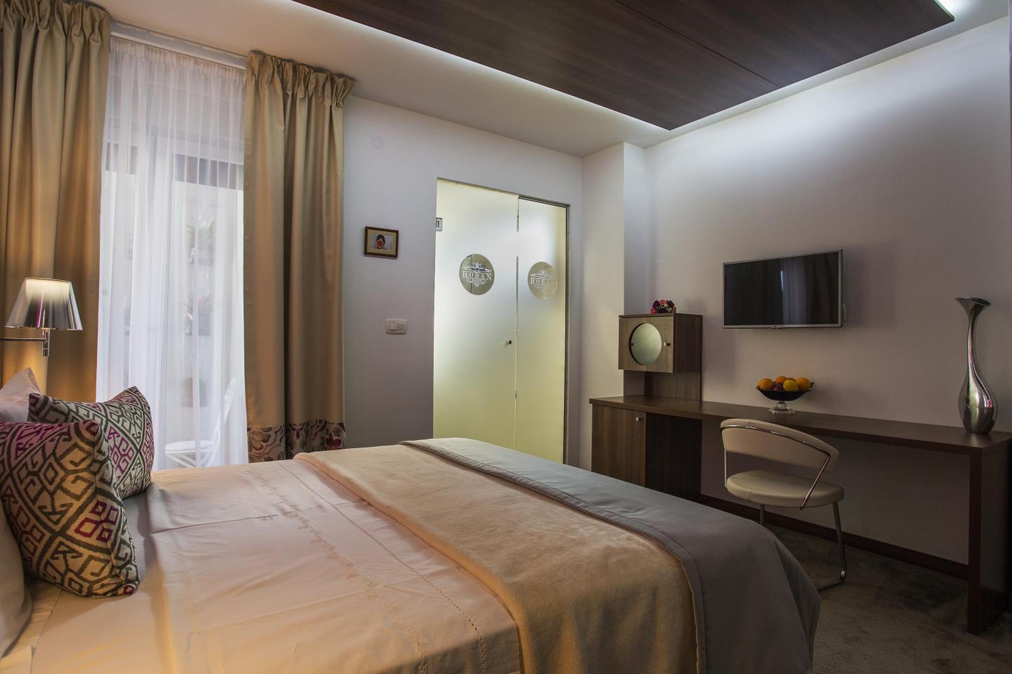 Superior Double Room,1589336622:JPEG