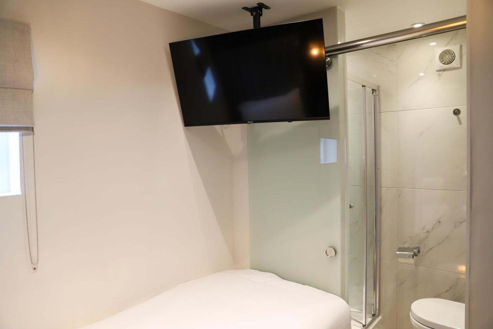 Small Single Room