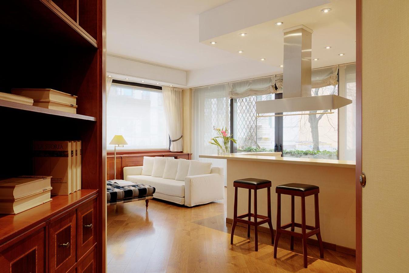 Extra Large Studio Kitchen Balcony
