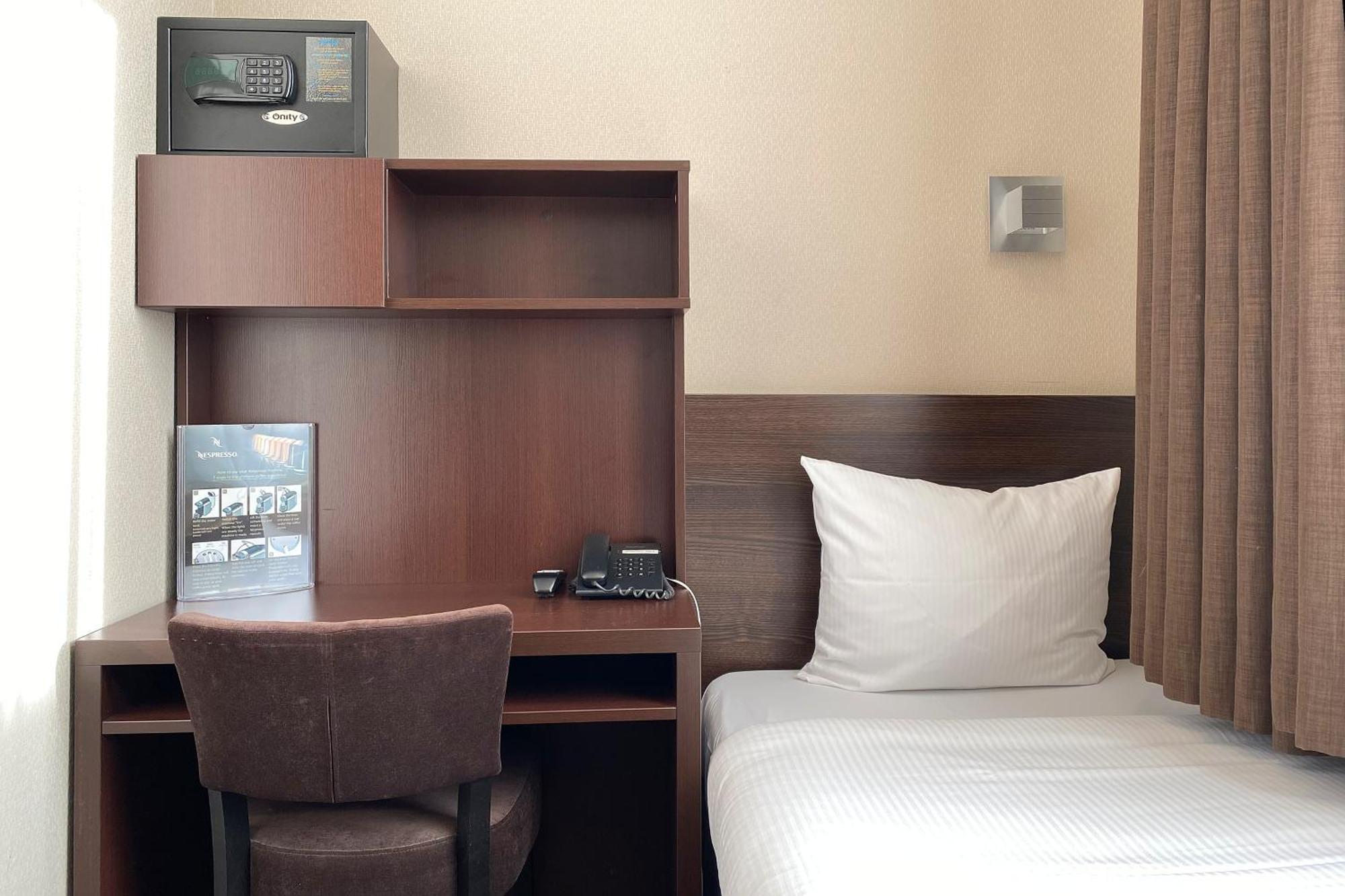 Small Single Room