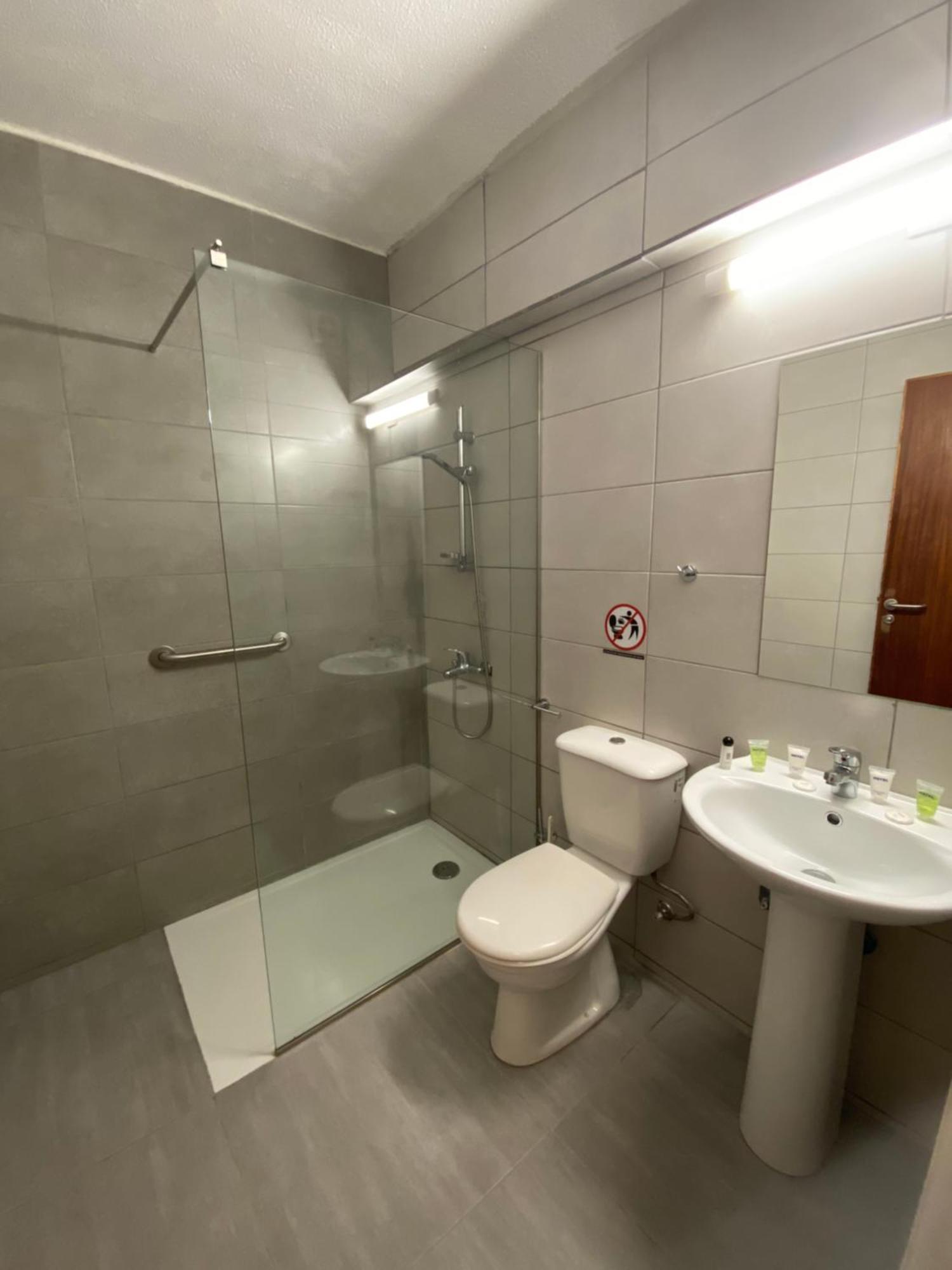 One-Bedroom Apartment Terrace,1110058329:JPEG