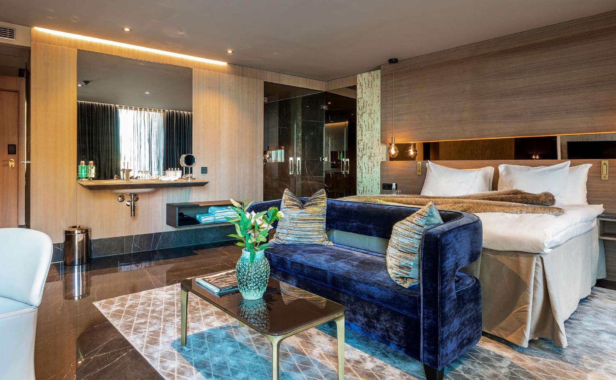 Deluxe Junior Suite