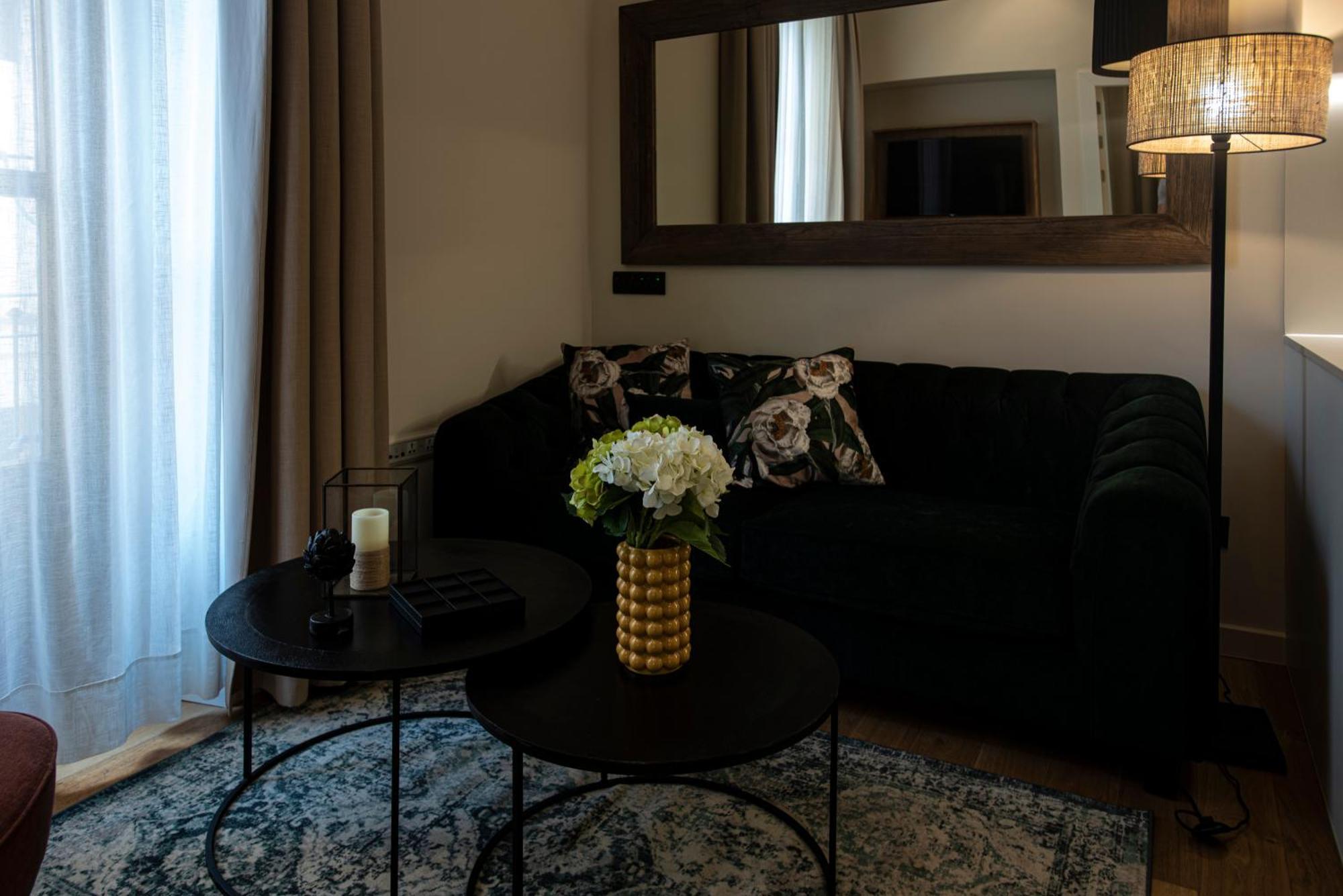 Standard Suite