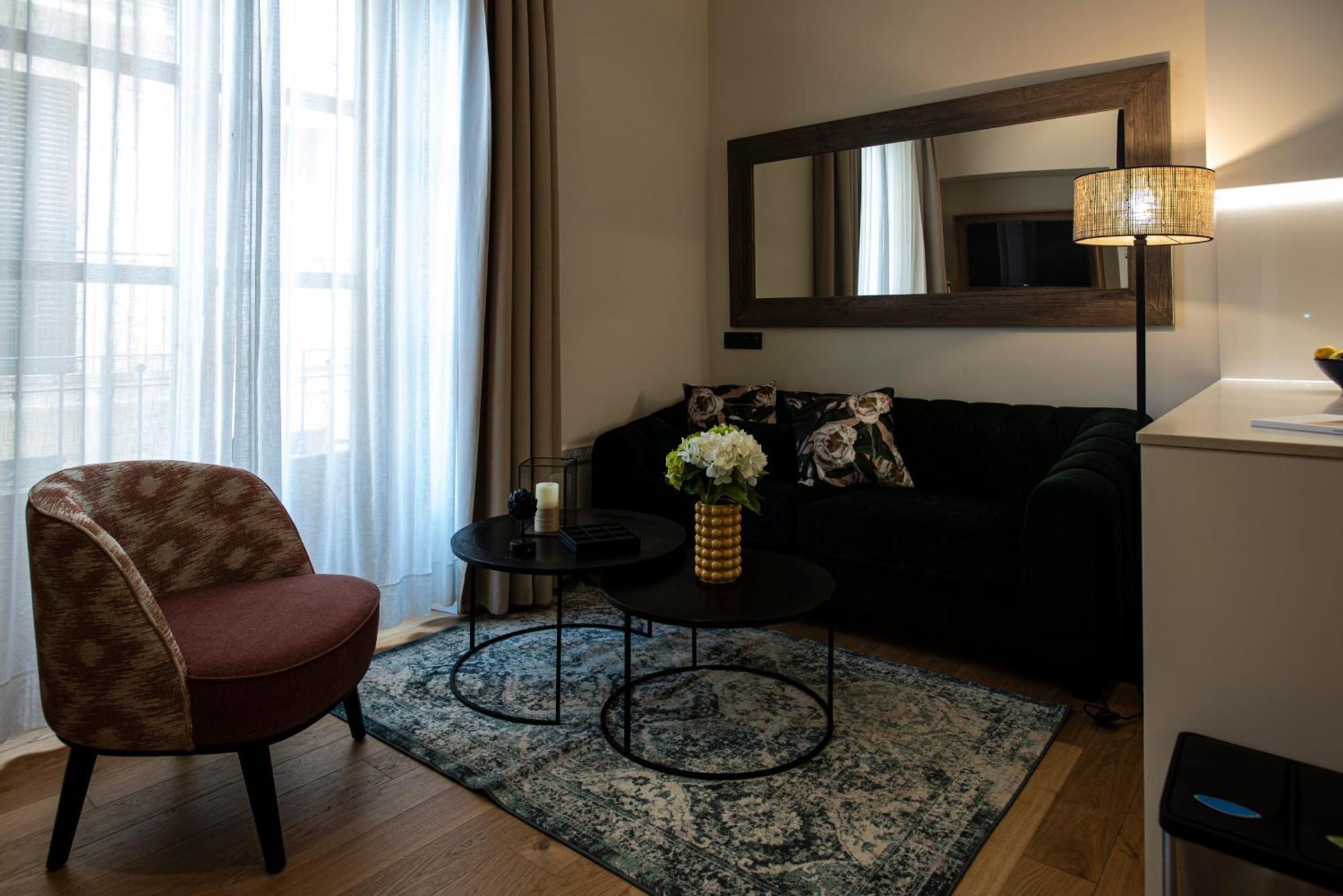 Standard Suite