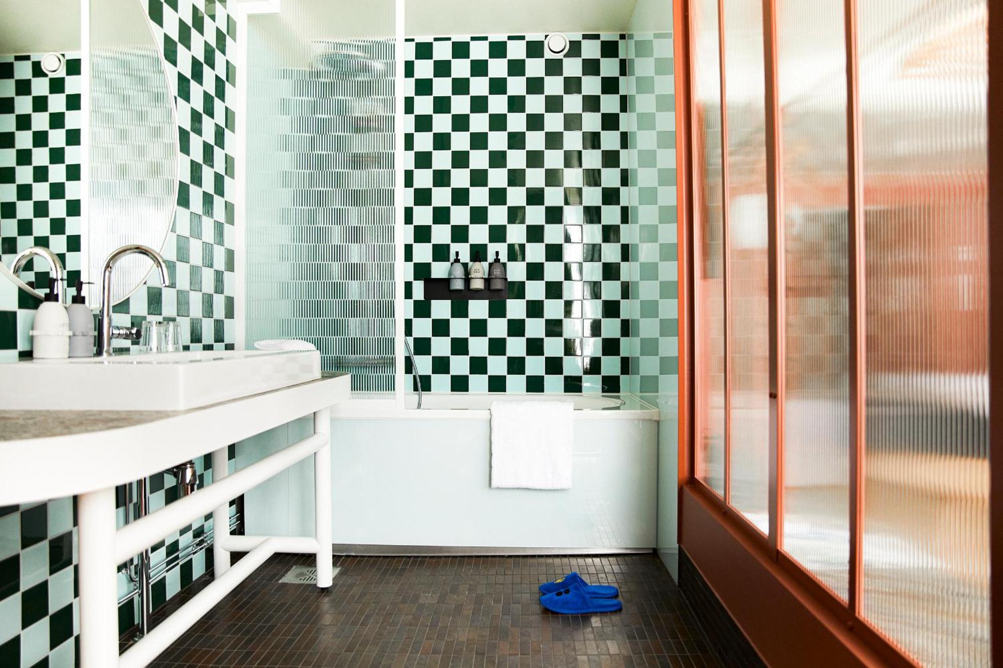 Large Double Room